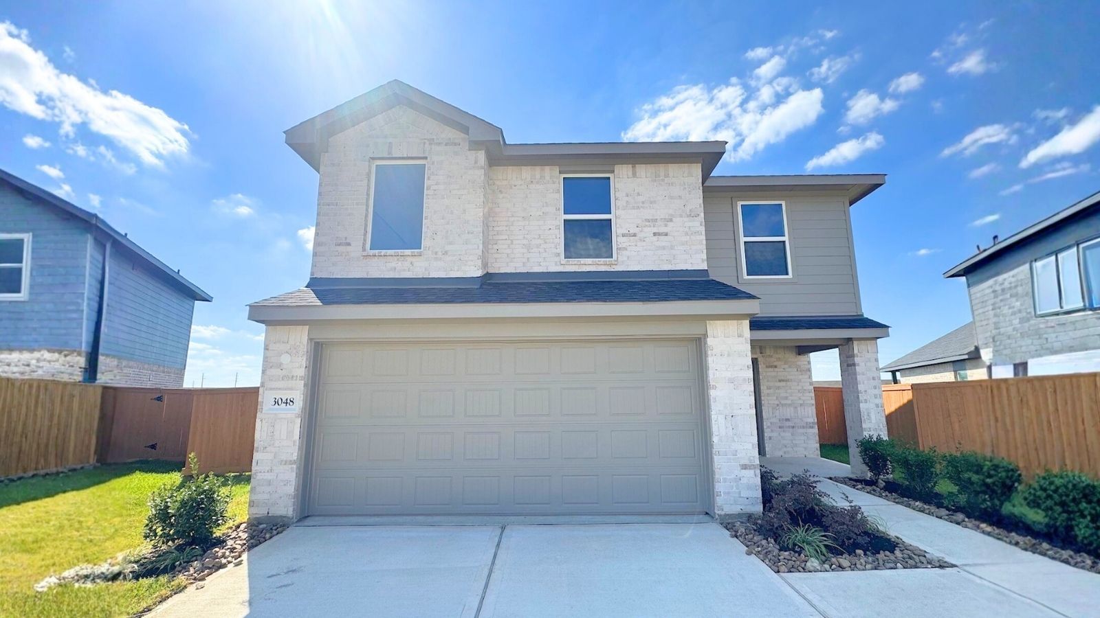 Exterior:Elevation Image 0.