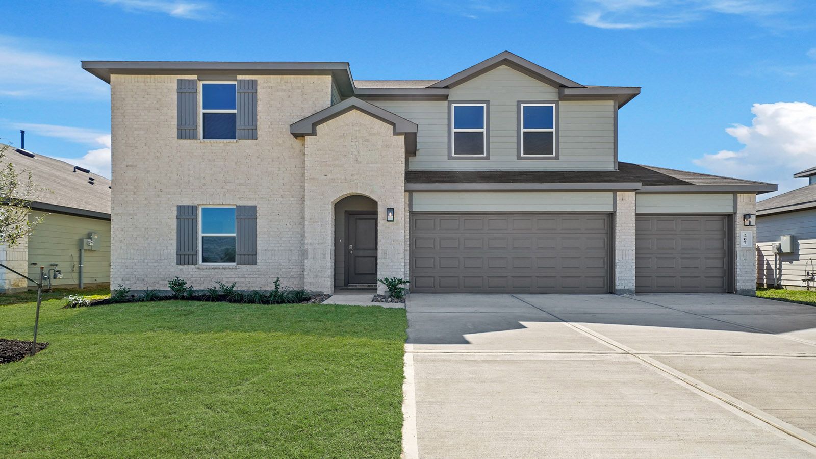 Exterior:Elevation Image 0.