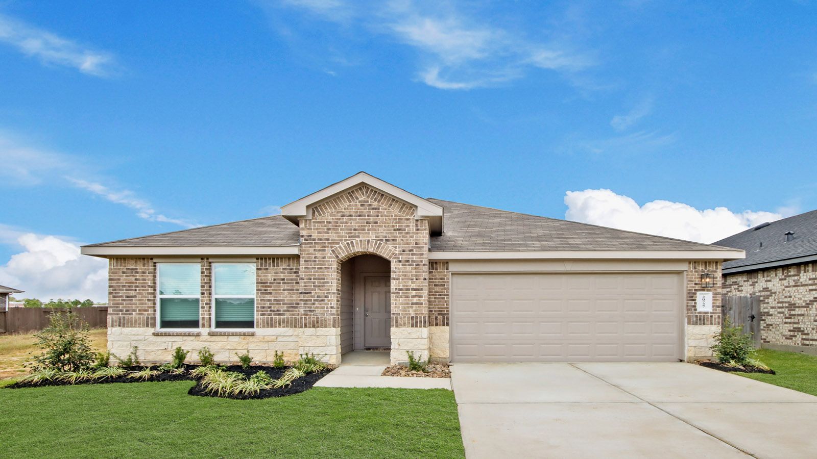 Exterior:Elevation Image 0.