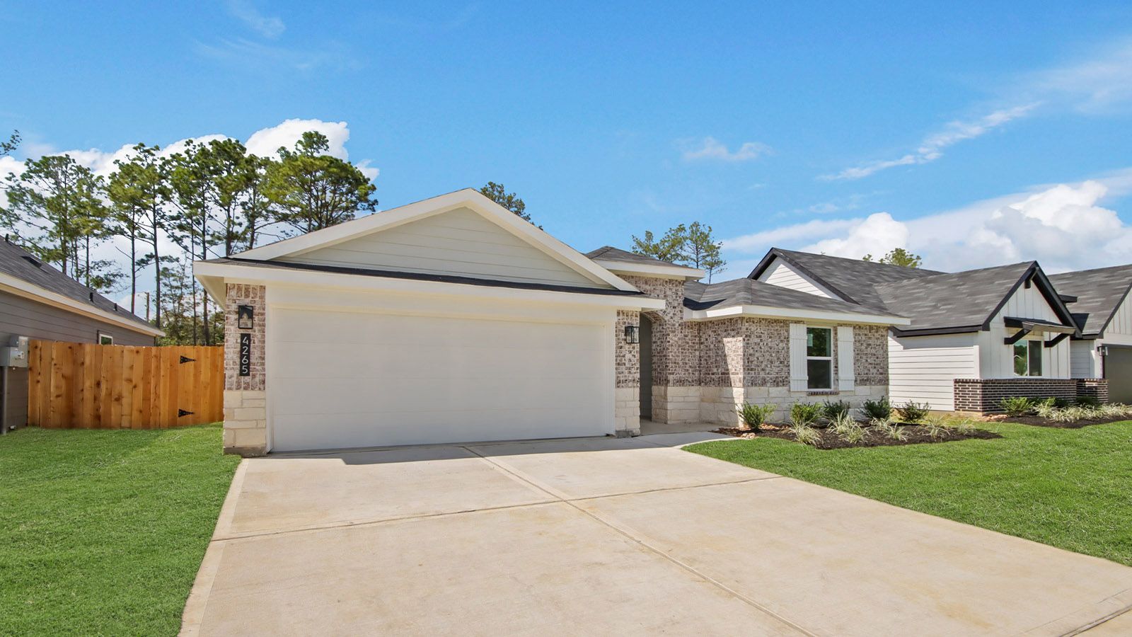 Exterior:Elevation Image 0.