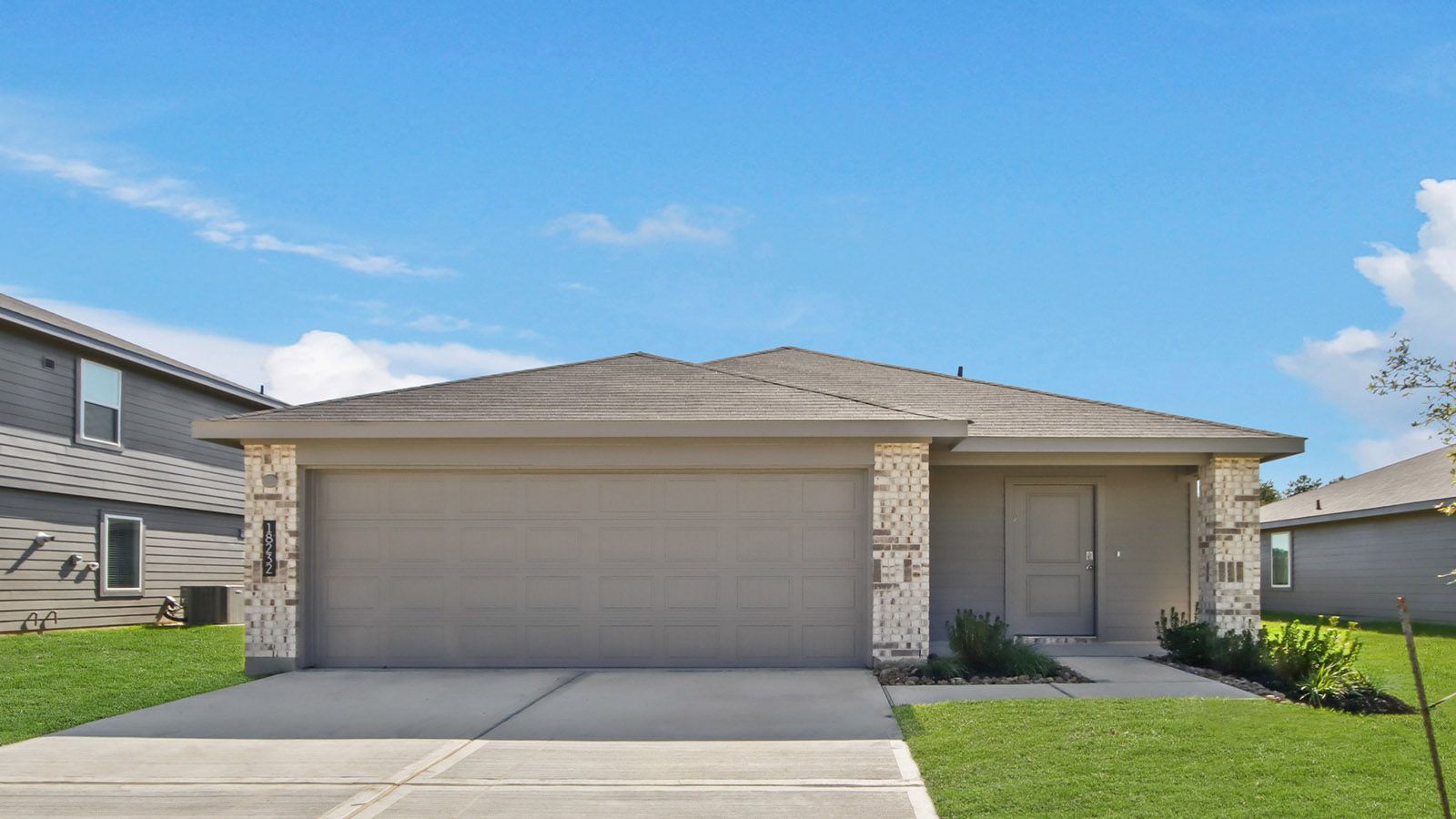 Exterior:Elevation Image 0.