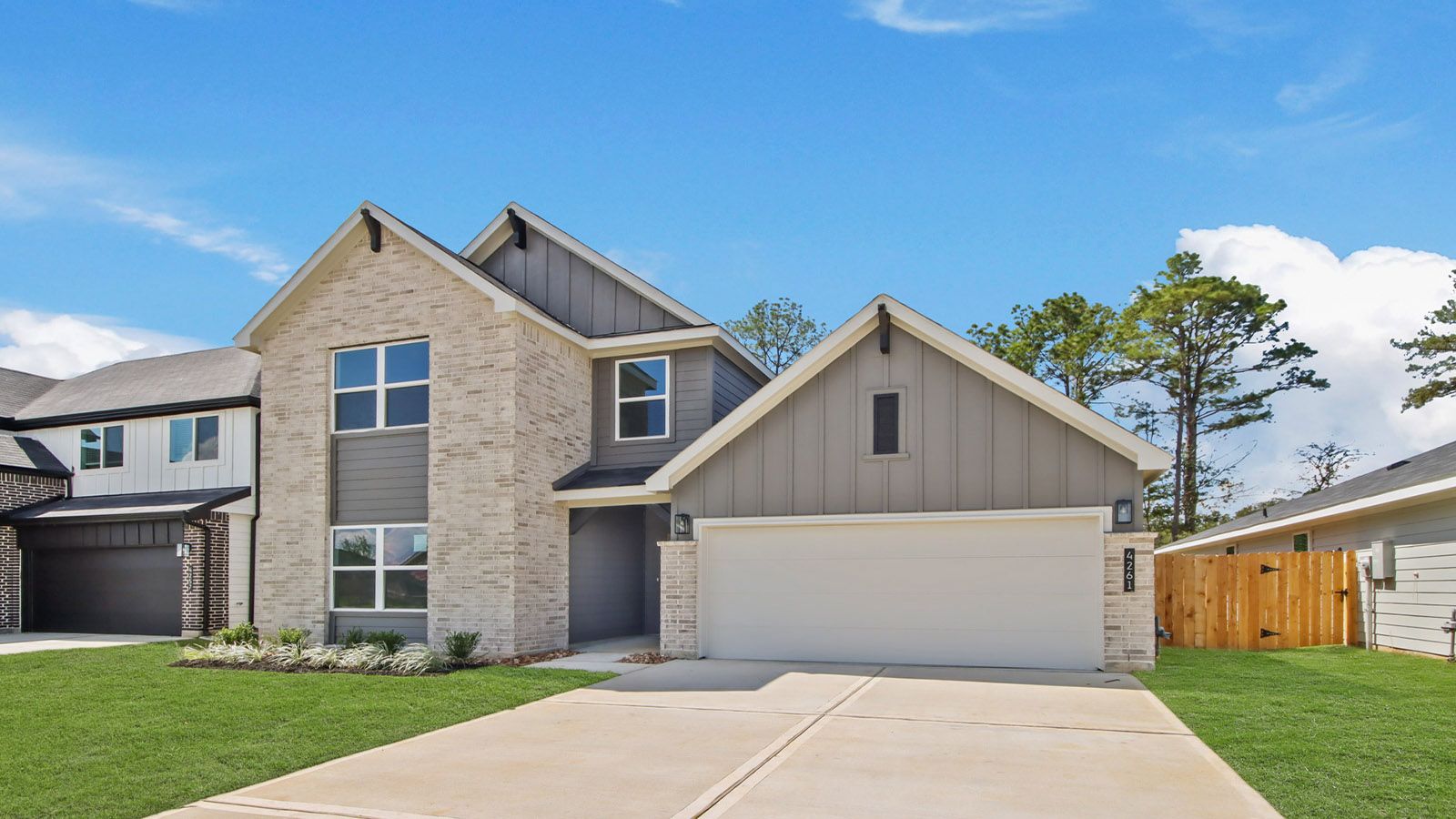 Exterior:Elevation Image 0.