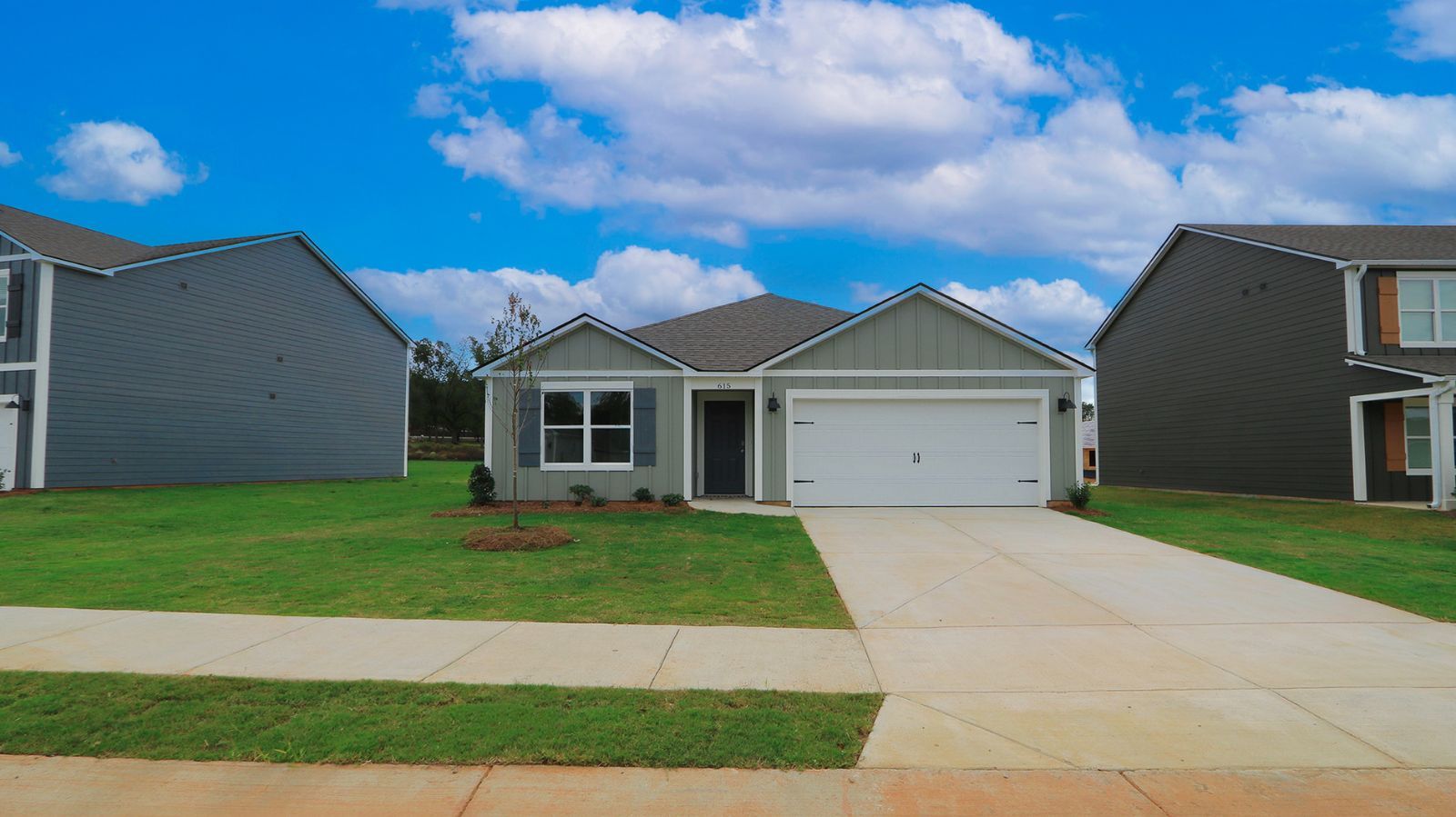 Exterior:Elevation Image 0.