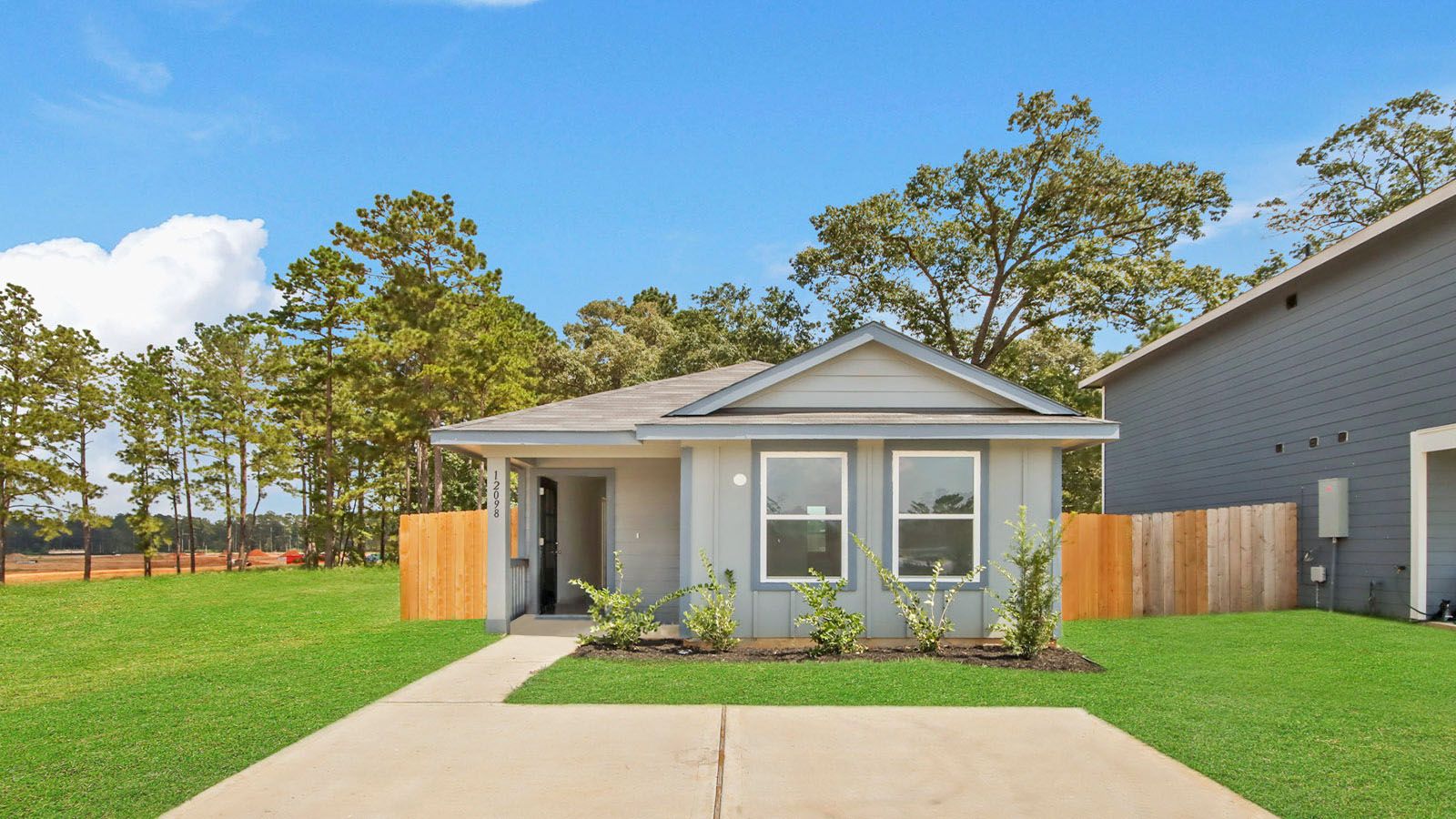 Exterior:Elevation Image 0.