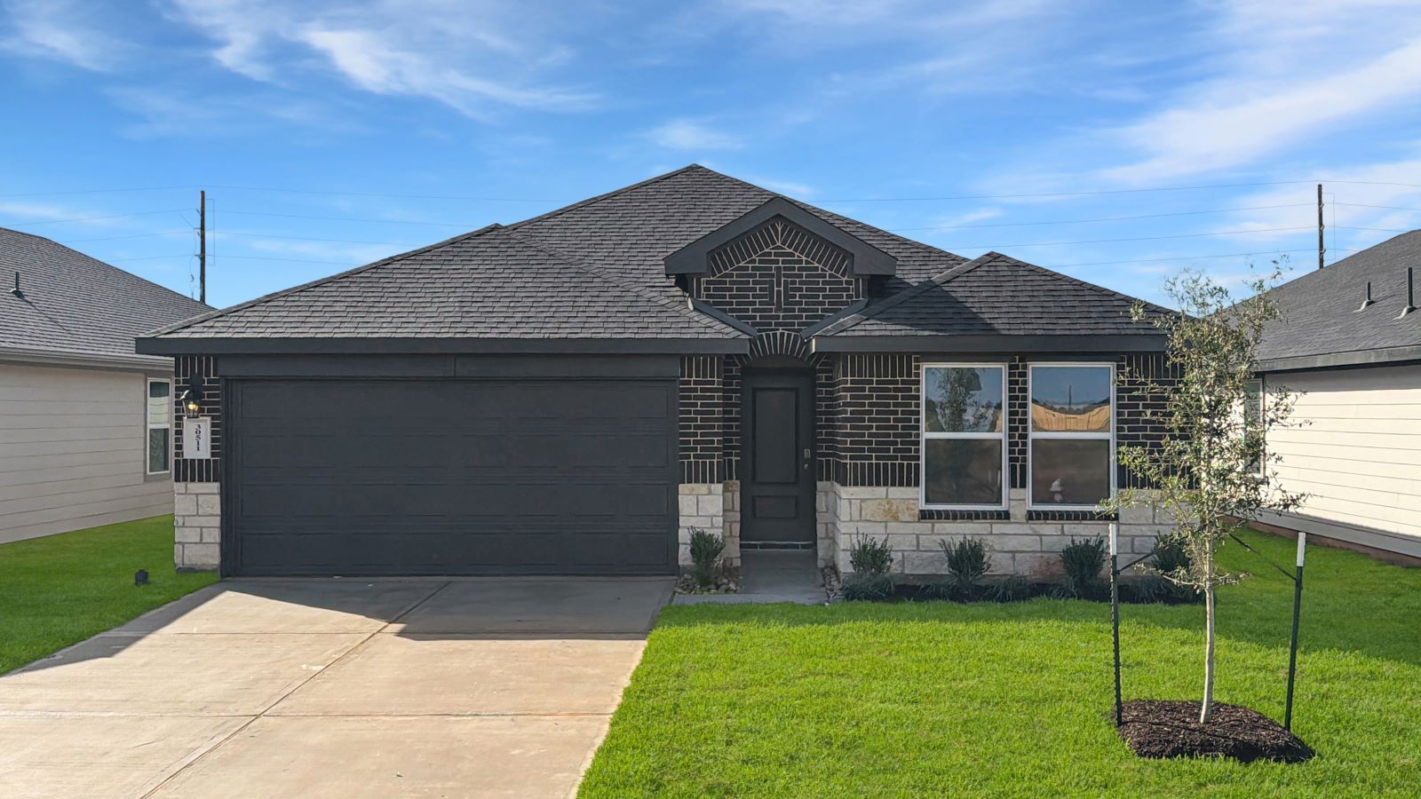 Exterior:Elevation Image 0.