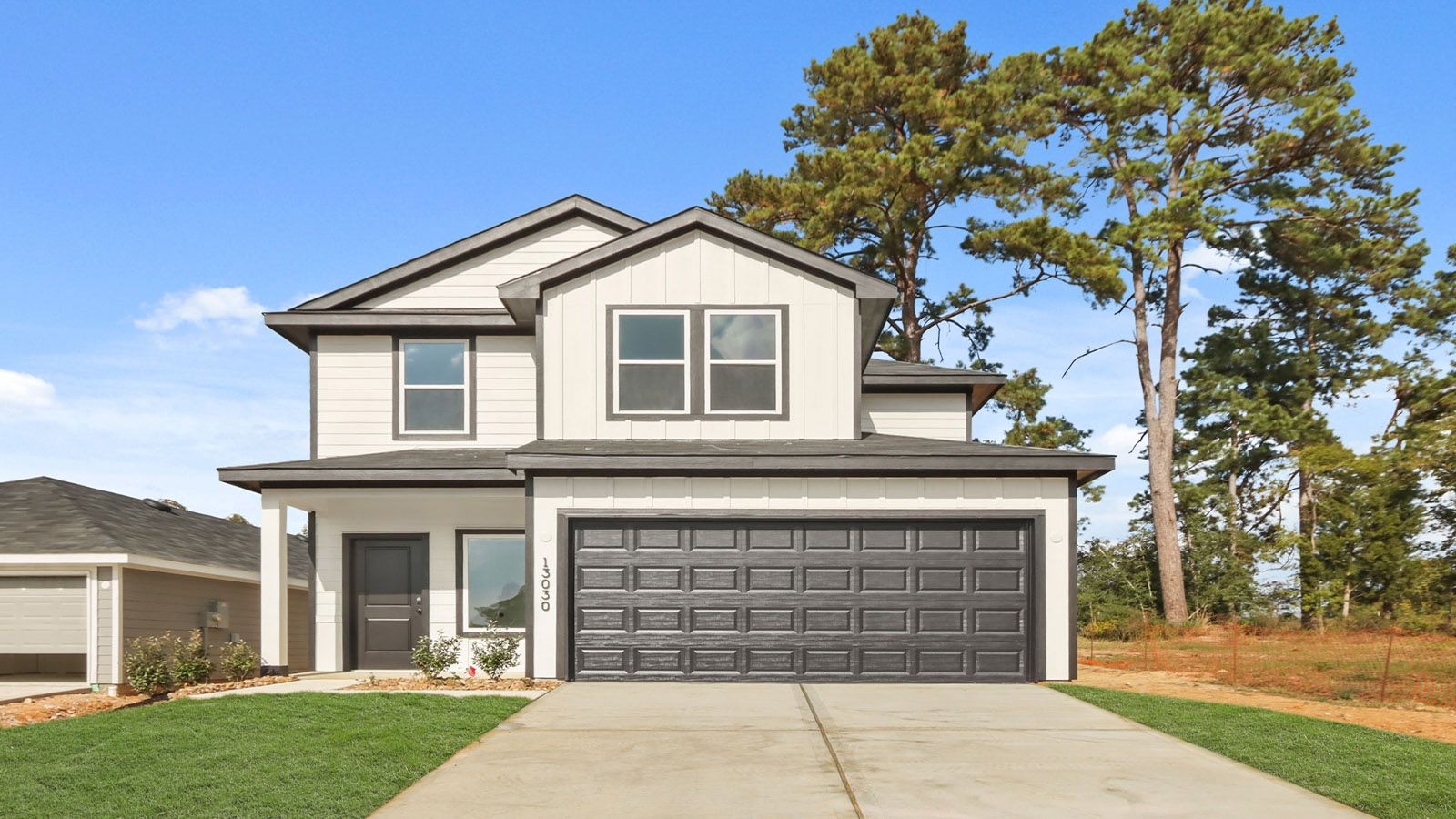 Exterior:Elevation Image 0.