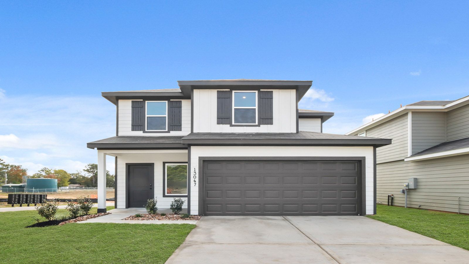 Exterior:Elevation Image 0.