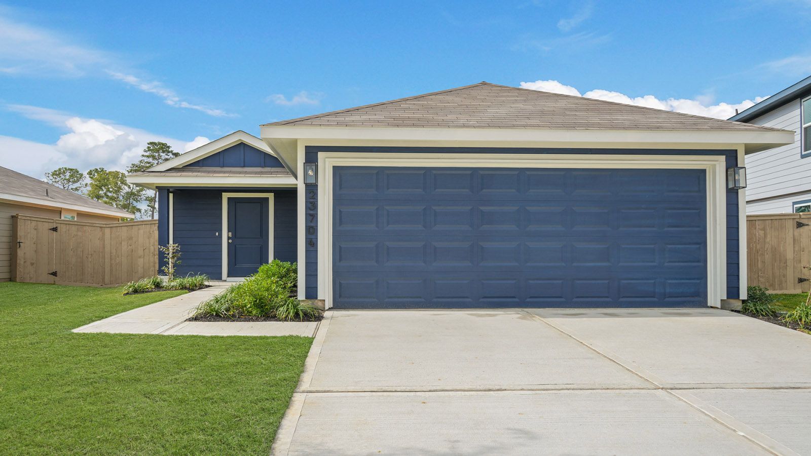 Exterior:Elevation Image 0.