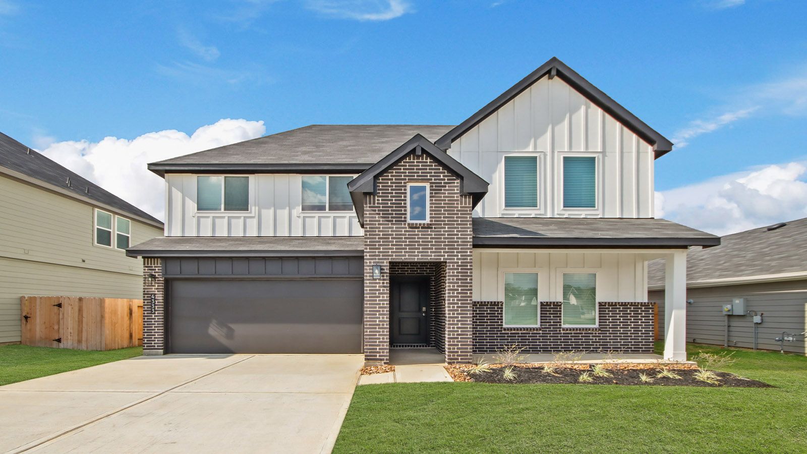 Exterior:Elevation Image 0.