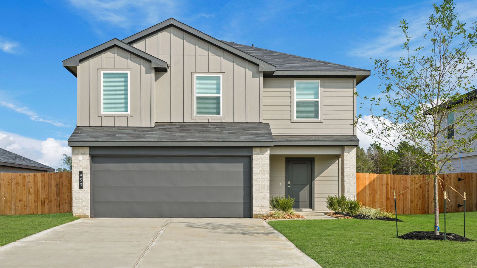 Exterior:Elevation Image 0.