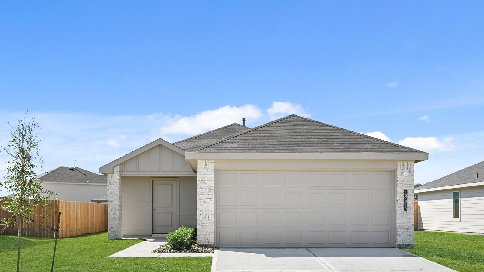 Exterior:Elevation Image 0.