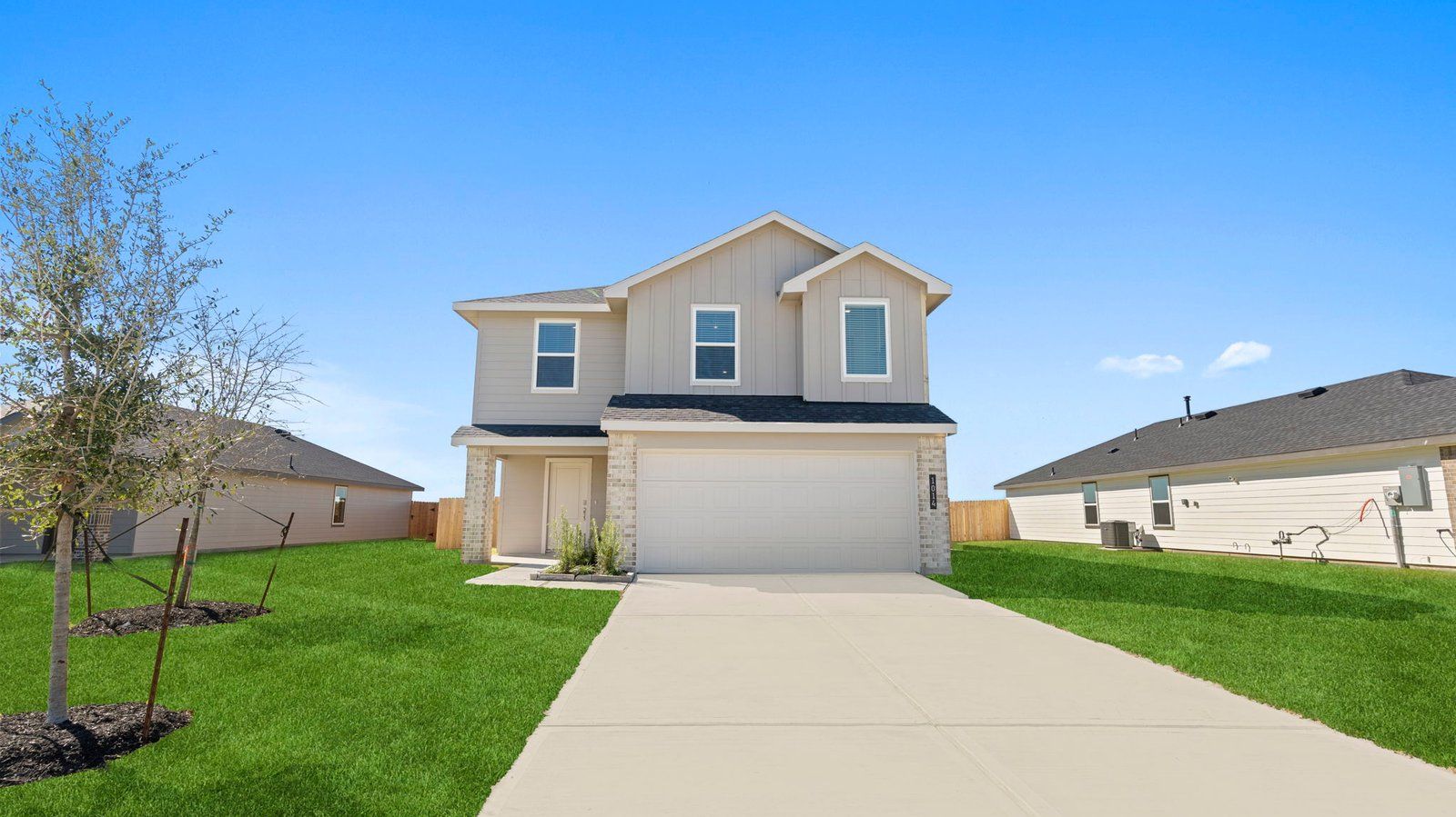 Exterior:Elevation Image 0.