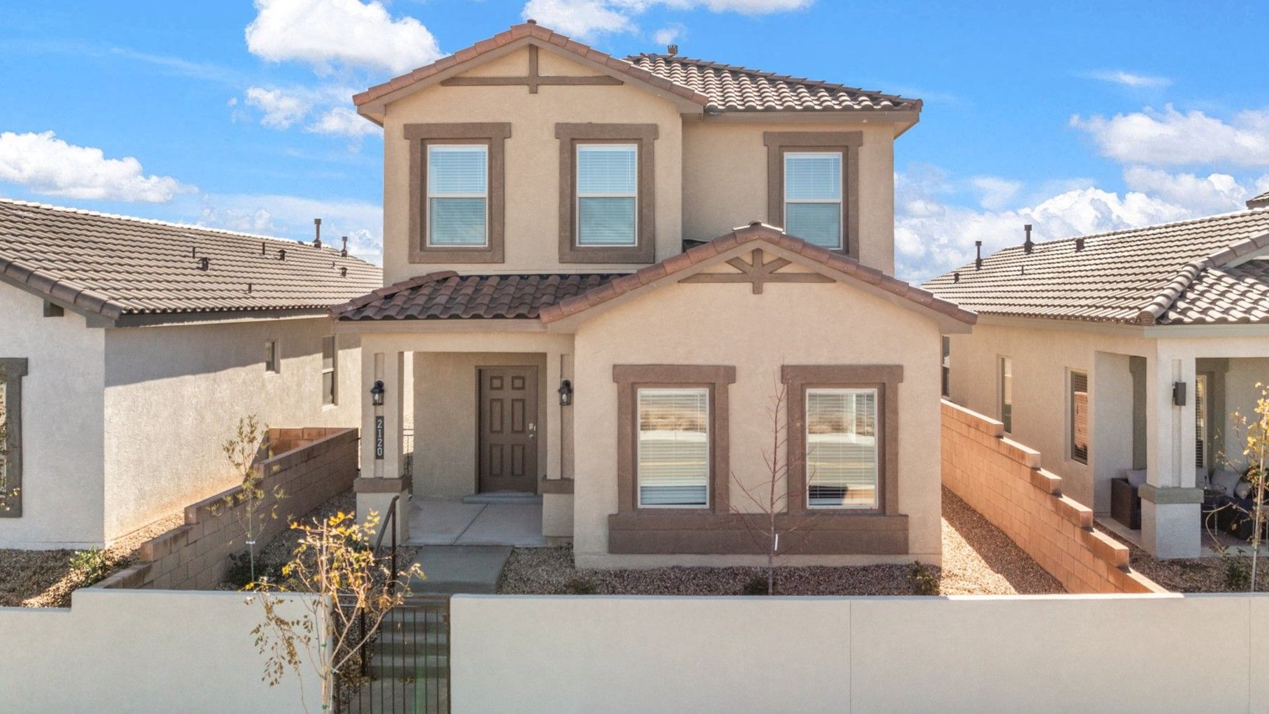 Exterior:Elevation Image 0.