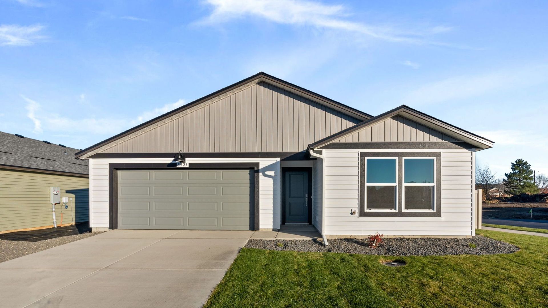 Exterior:Elevation Image 0.