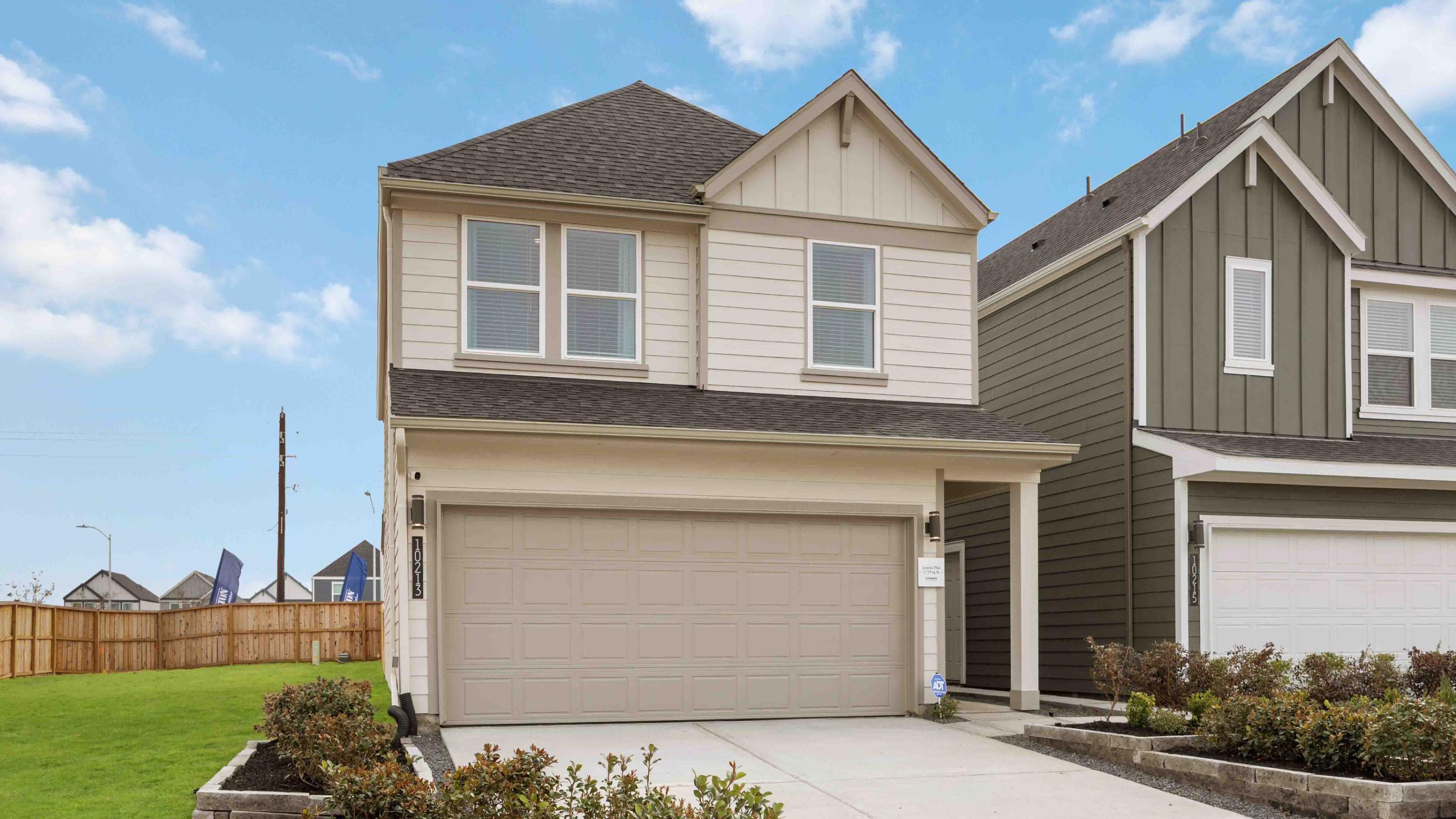 Exterior:Elevation Image 0.