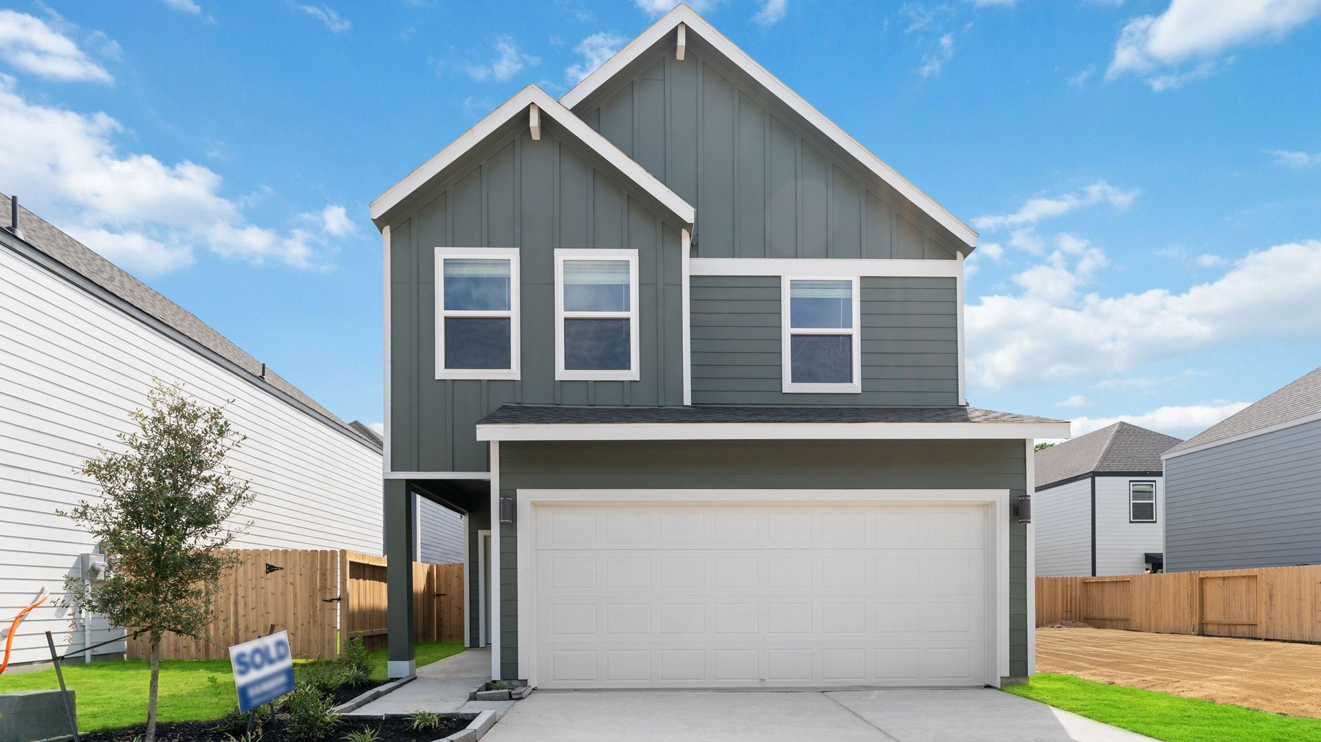 Exterior:Elevation Image 0.