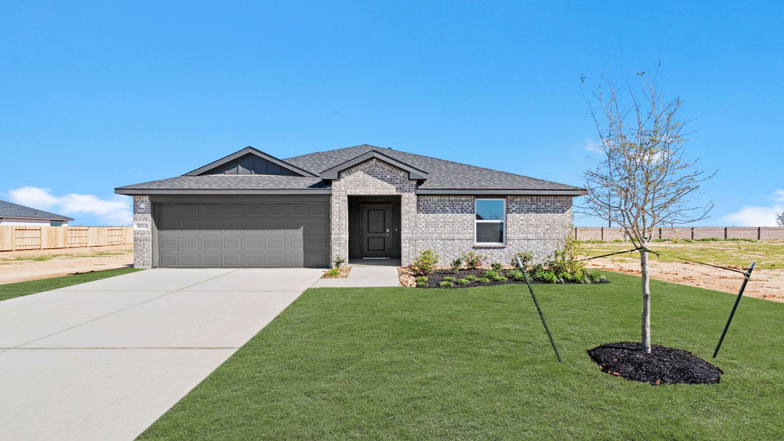 Exterior:Elevation Image 0.