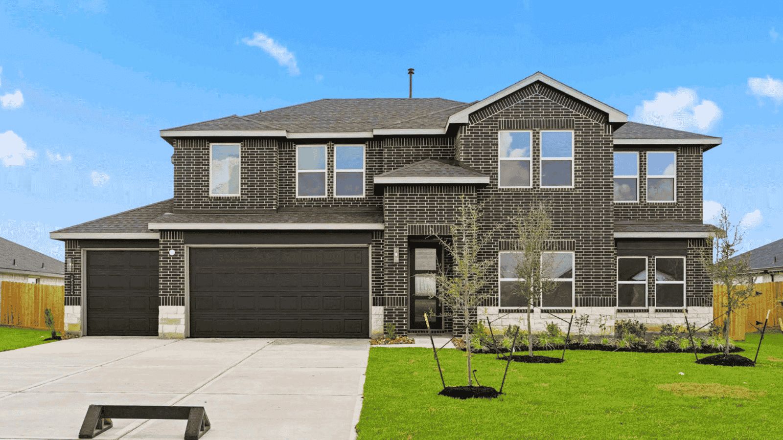 Exterior:Elevation Image 0.