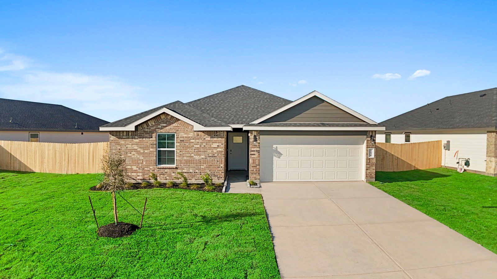 Exterior:Elevation Image 0.