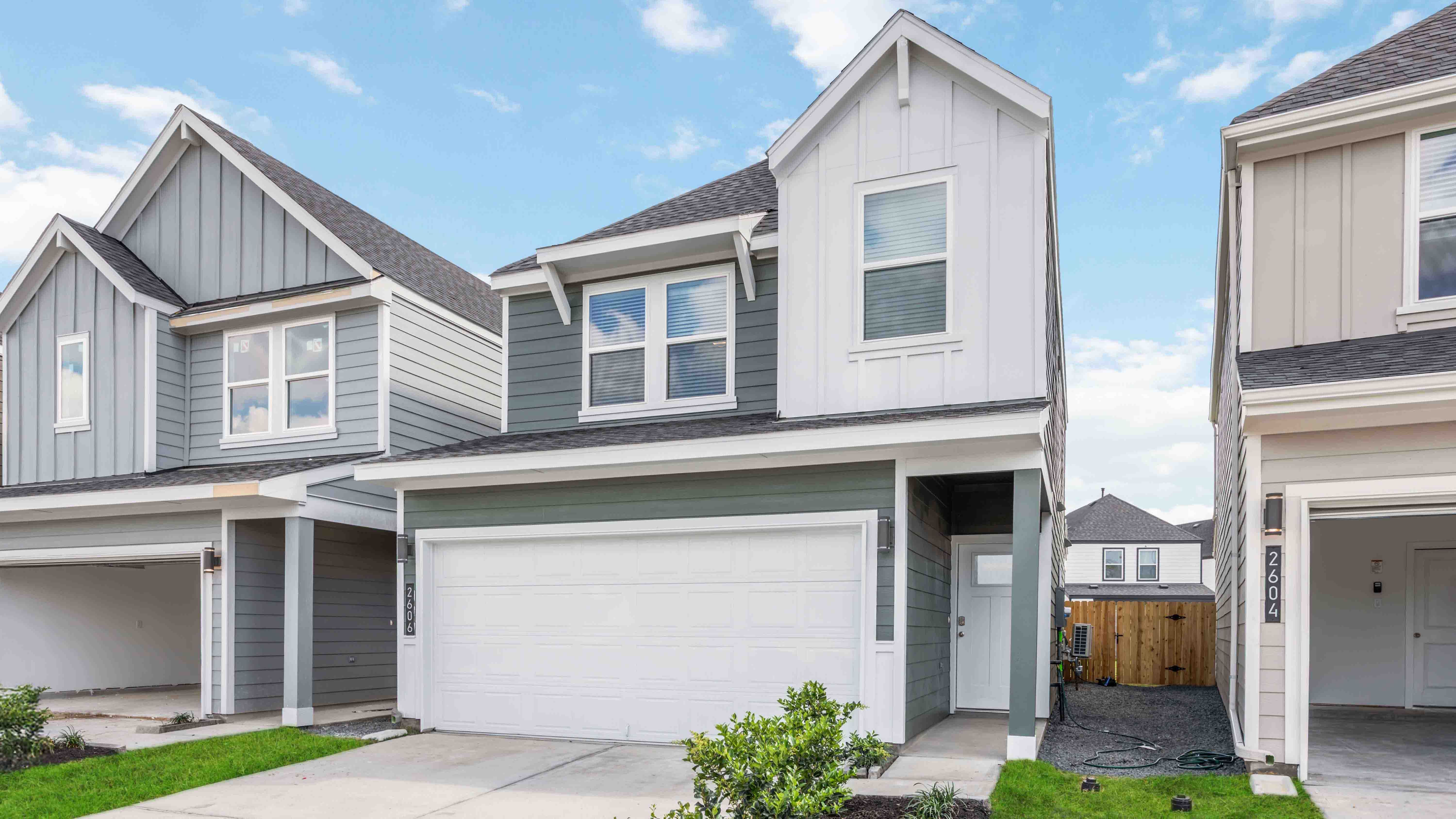 Exterior:Elevation Image 0.