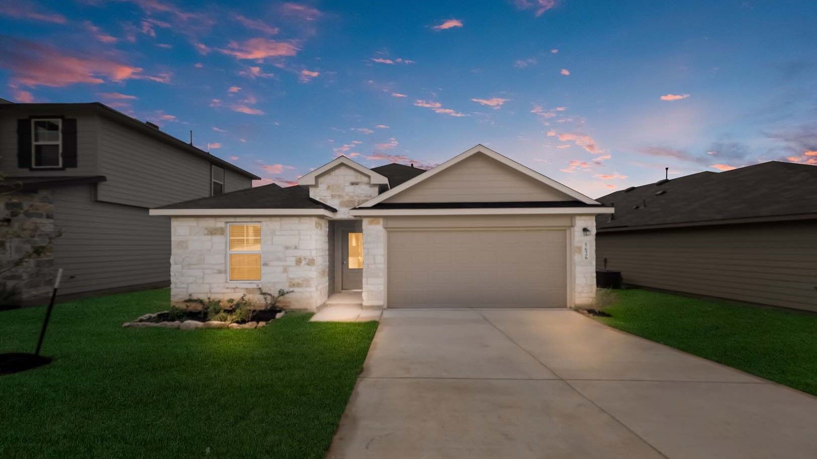 Exterior:Elevation Image 0.