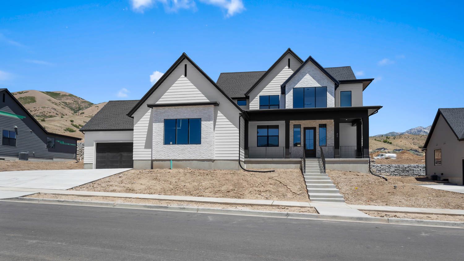 Exterior:Elevation Image 0.