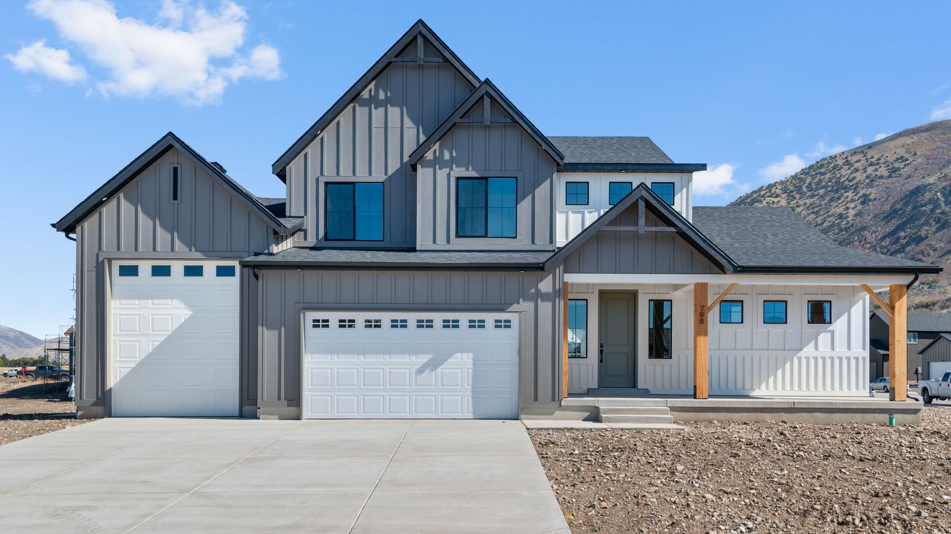 Exterior:Elevation Image 0.