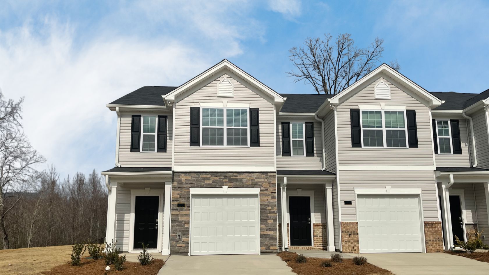 Exterior:Elevation Image 0.