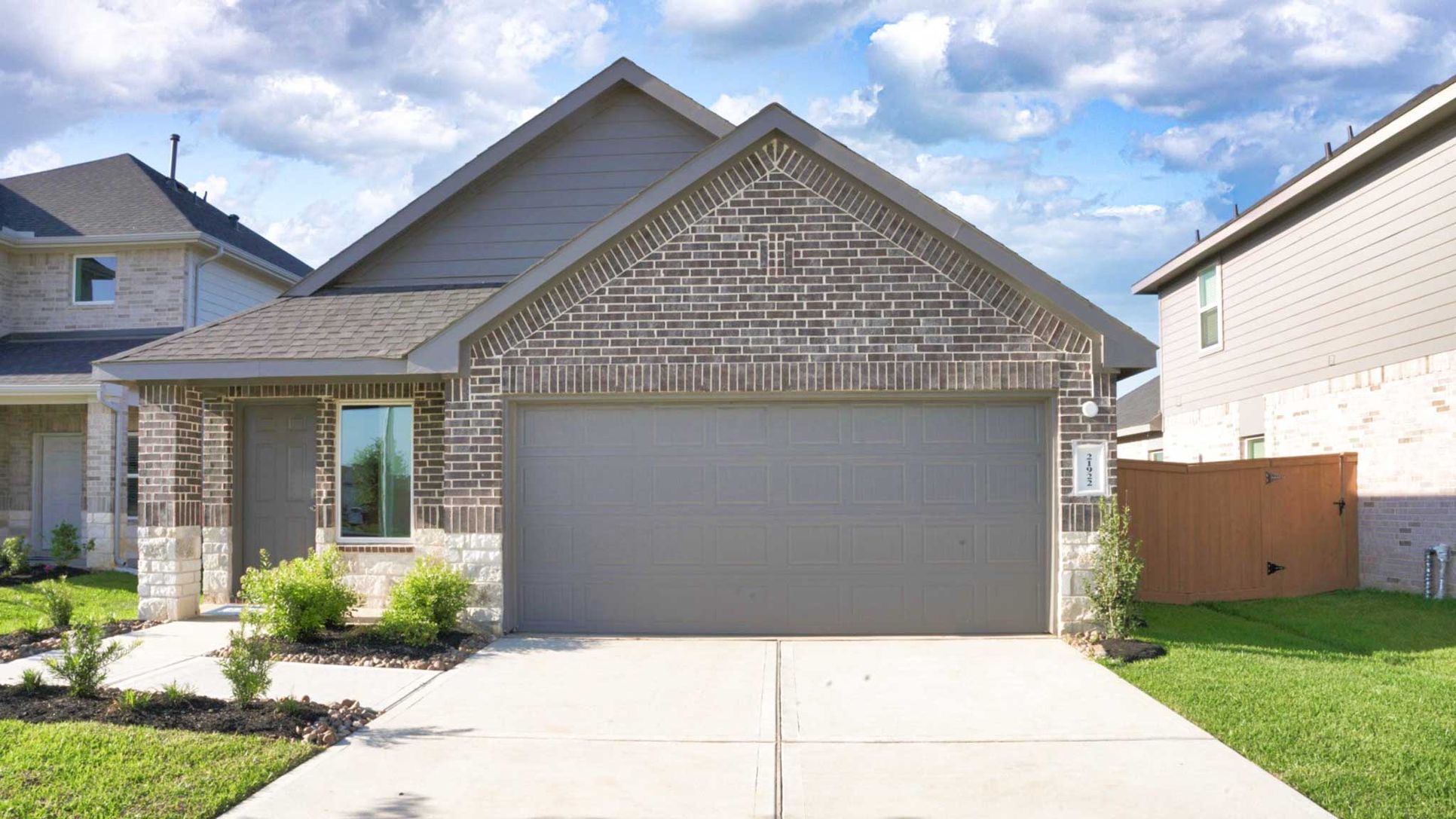 Exterior:Elevation Image 0.