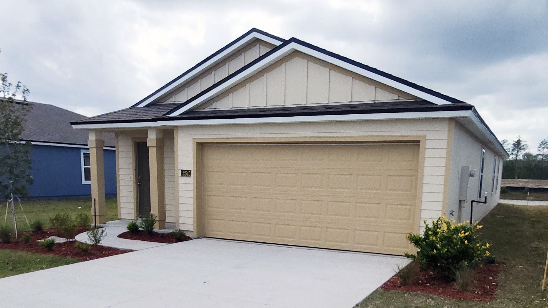 Exterior:Elevation Image 0.