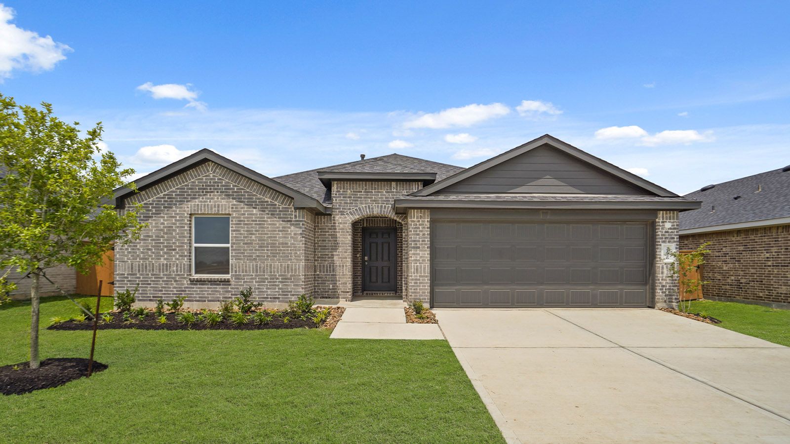 Exterior:Elevation Image 0.