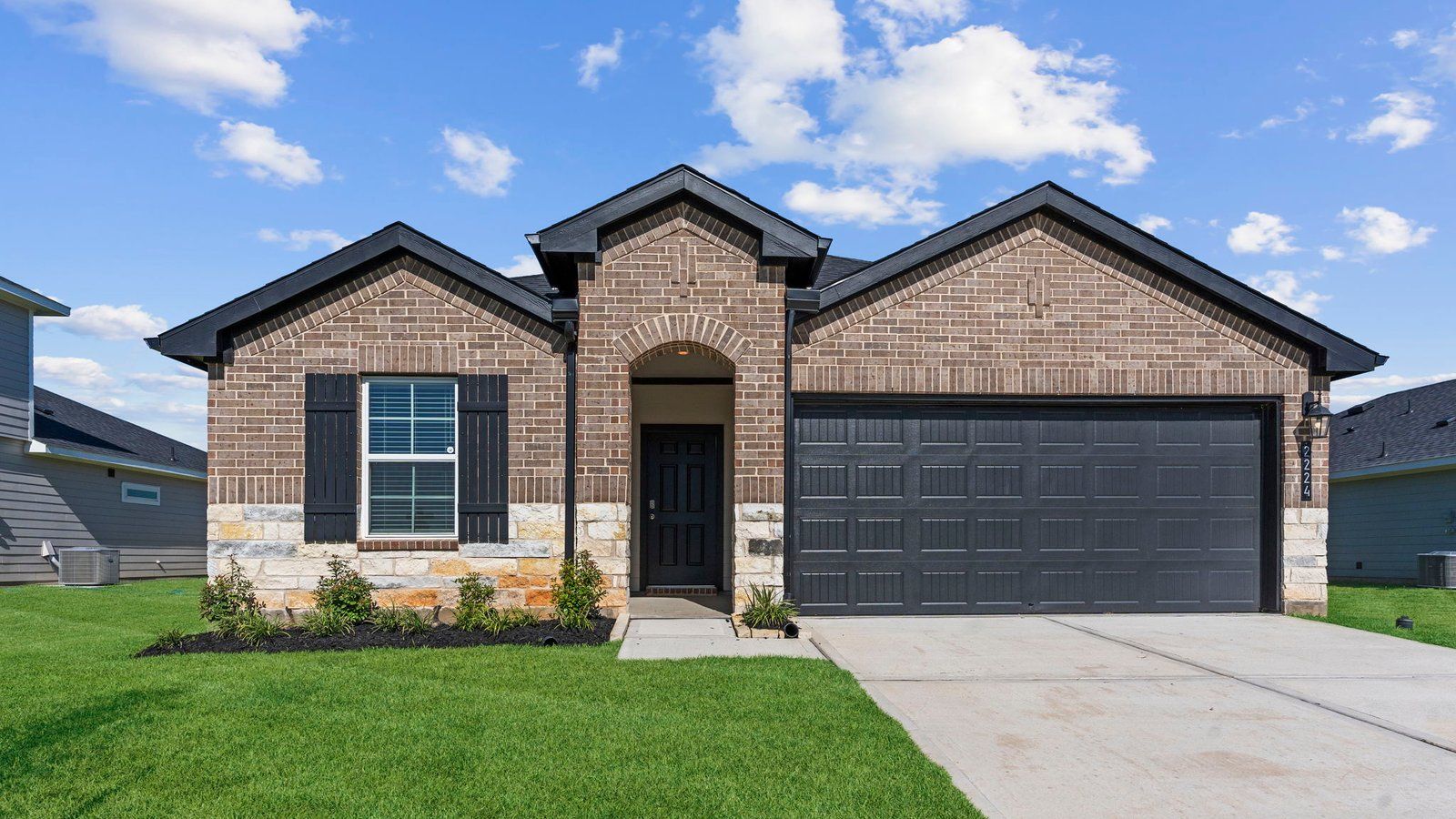 Exterior:Elevation Image 0.