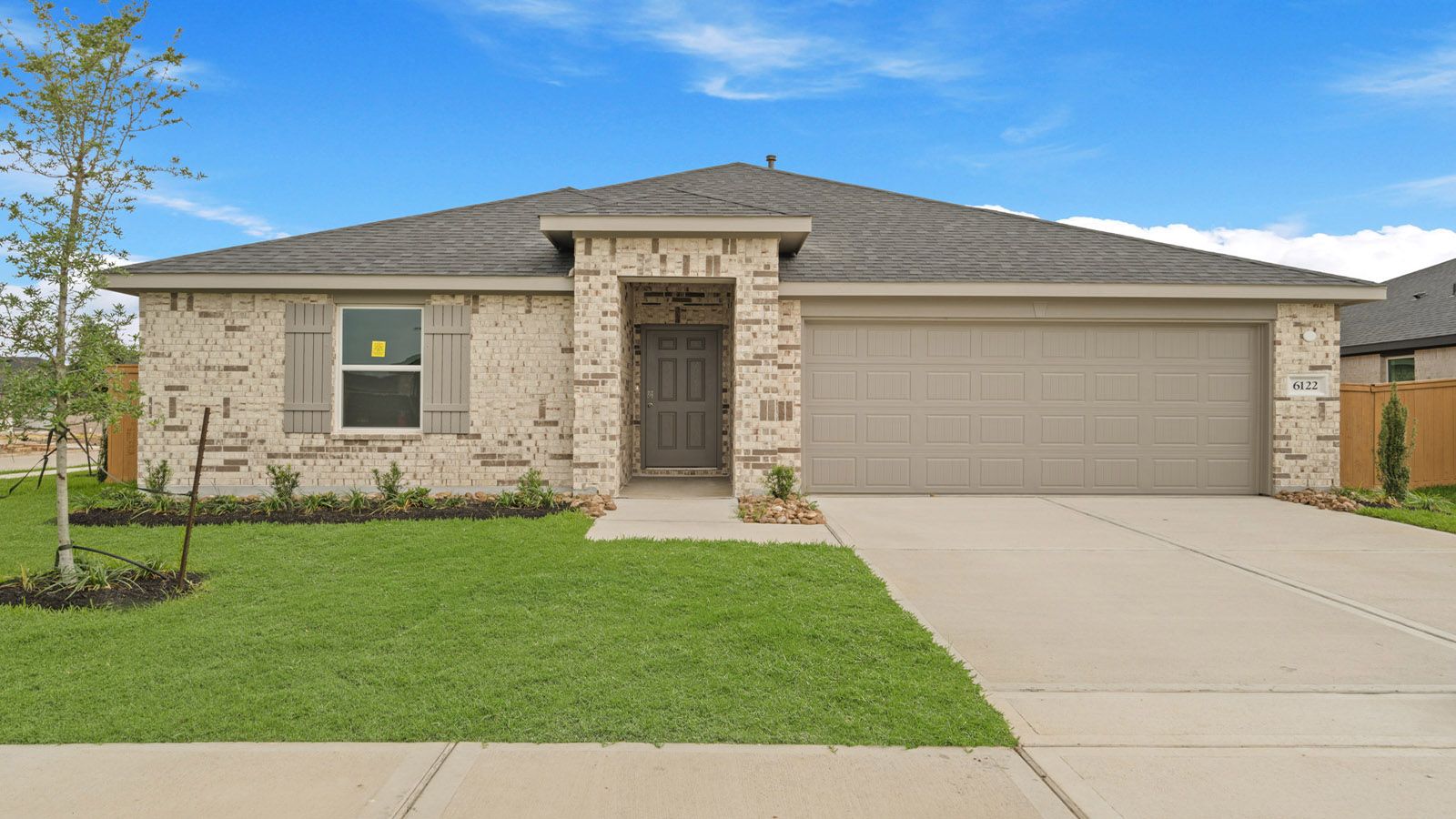 Exterior:Elevation Image 0.