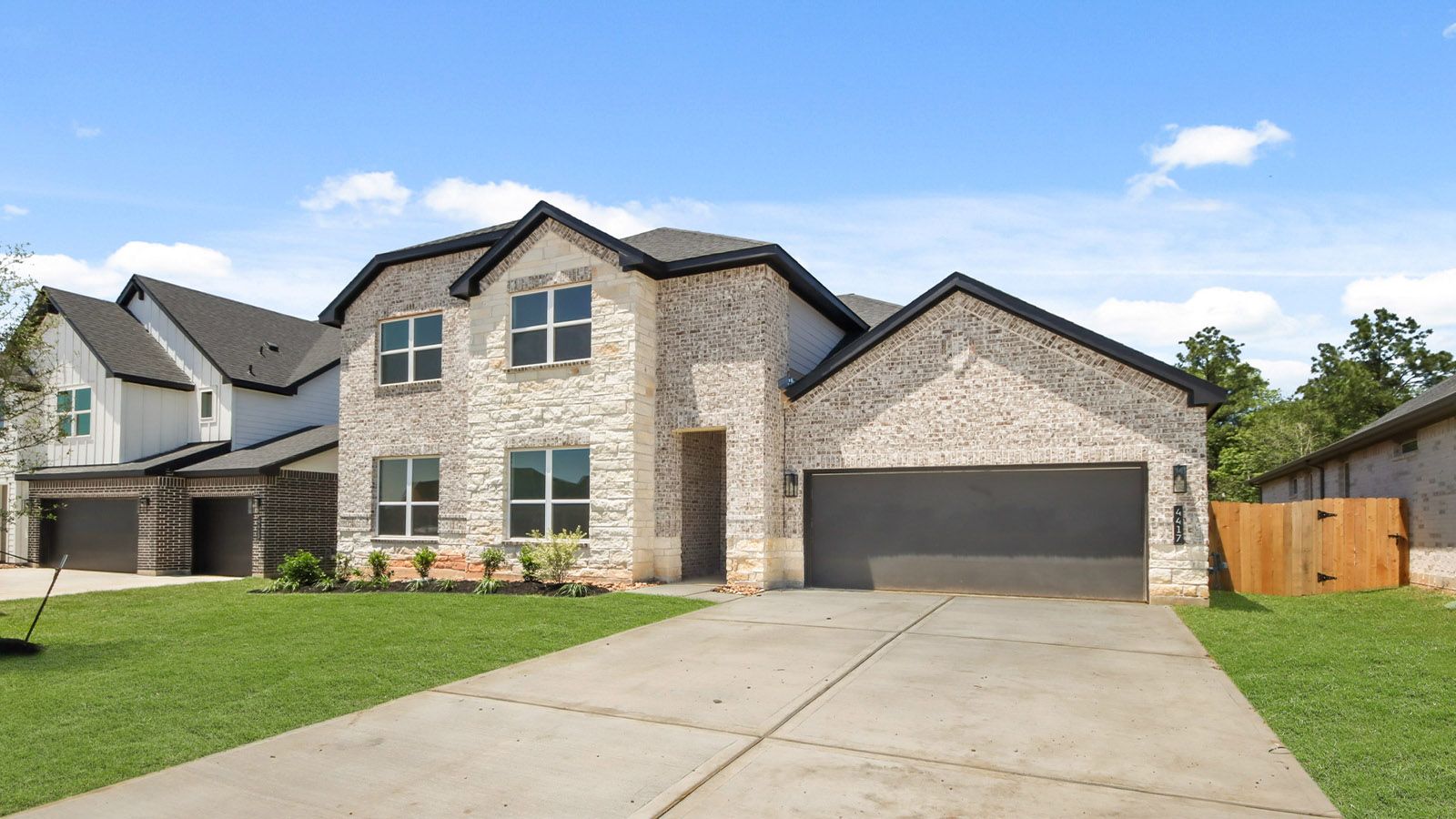 Exterior:Elevation Image 0.