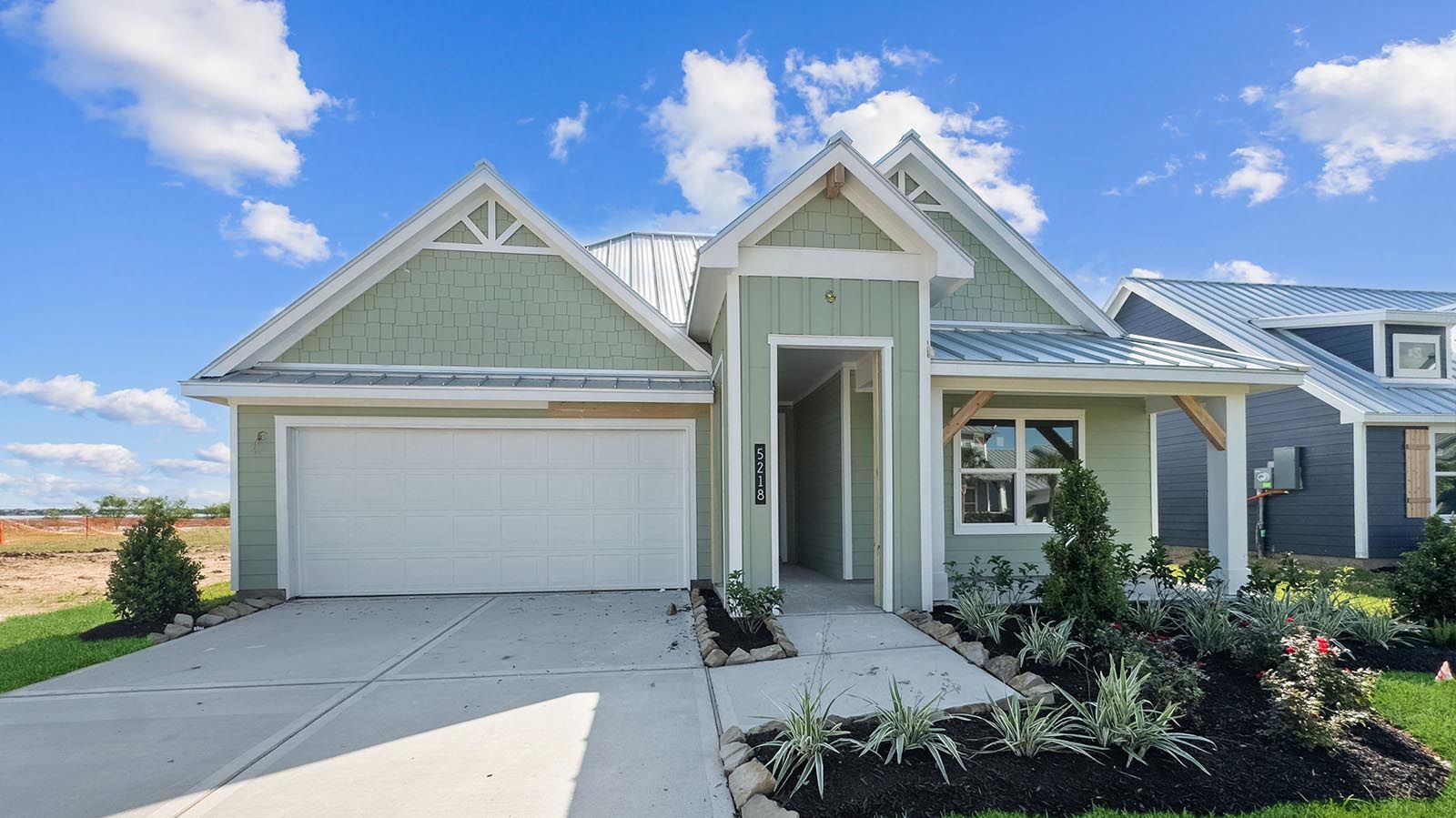 Exterior:Elevation Image 0.