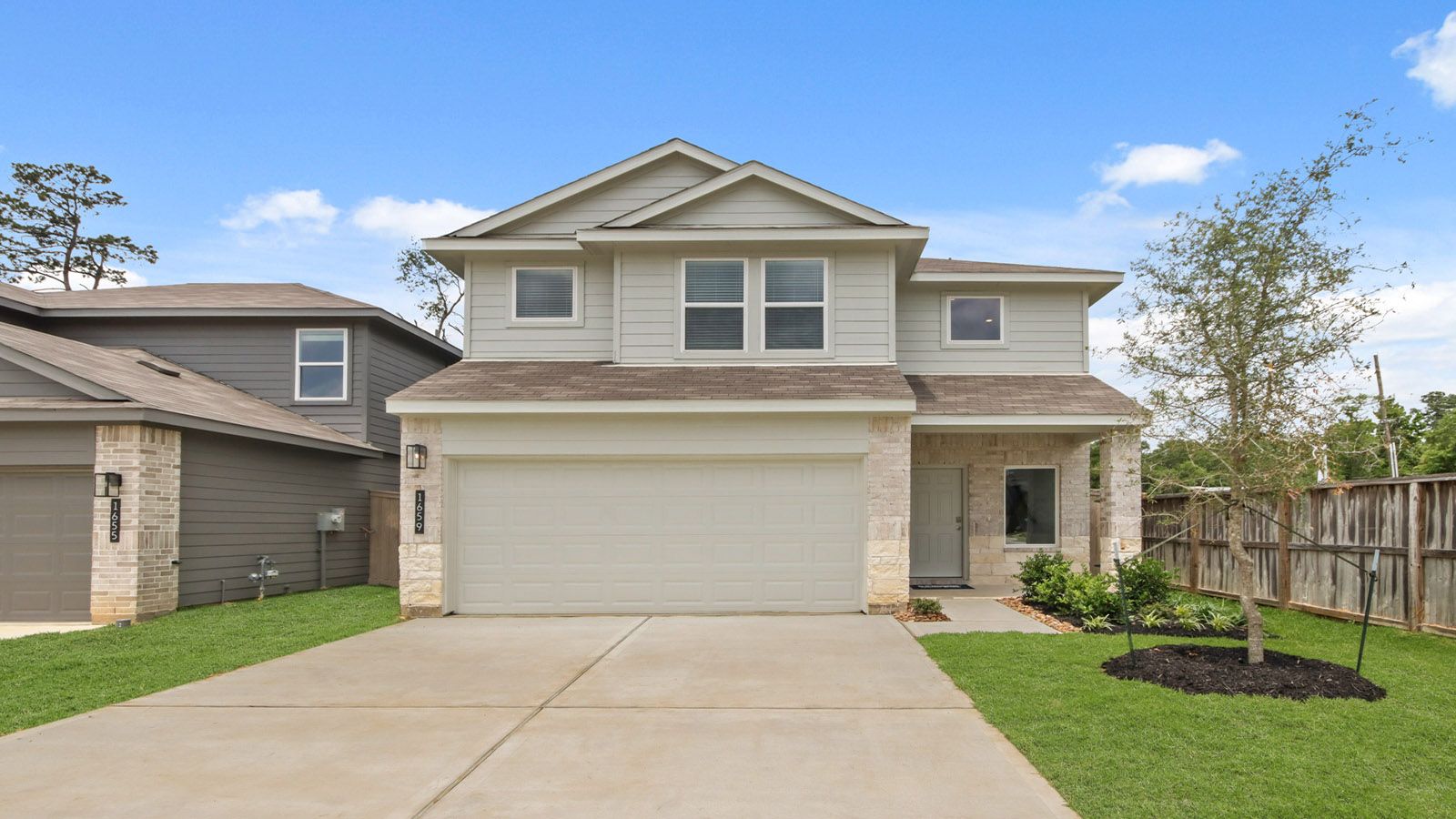 Exterior:Elevation Image 0.