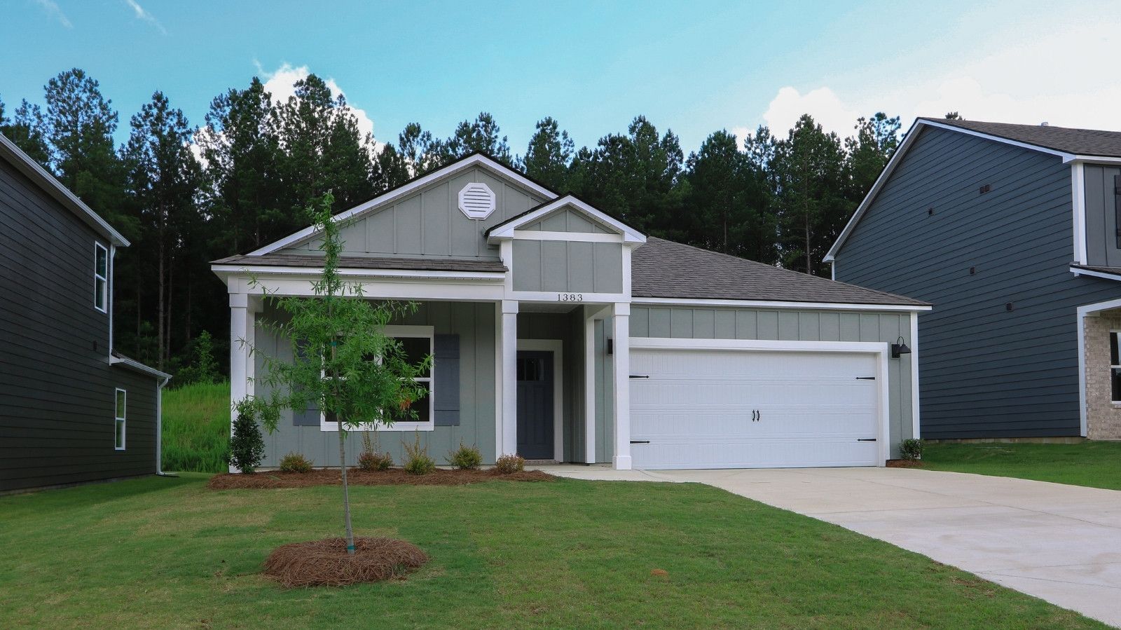 Exterior:Elevation Image 0.