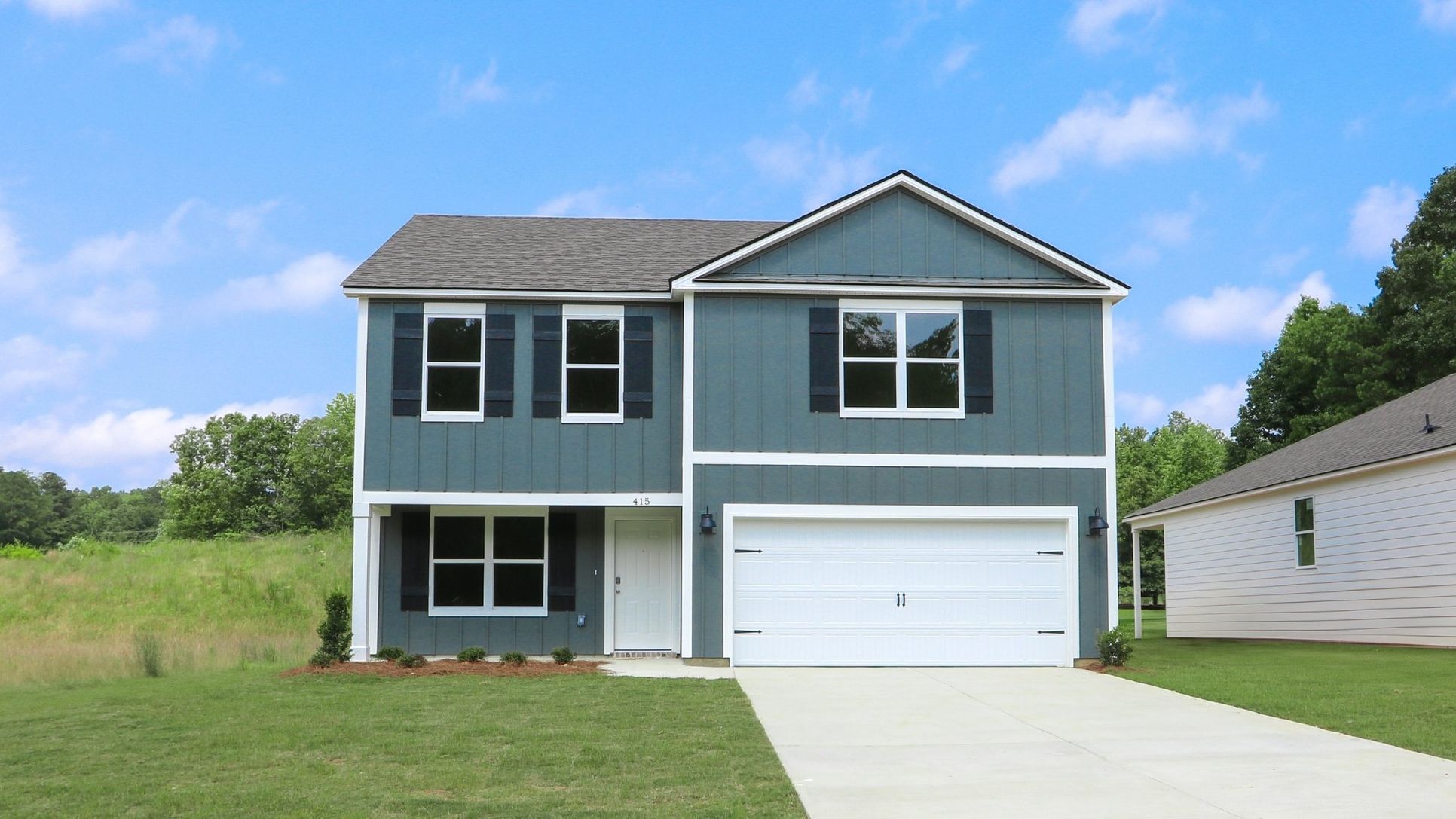 Exterior:Elevation Image 0.