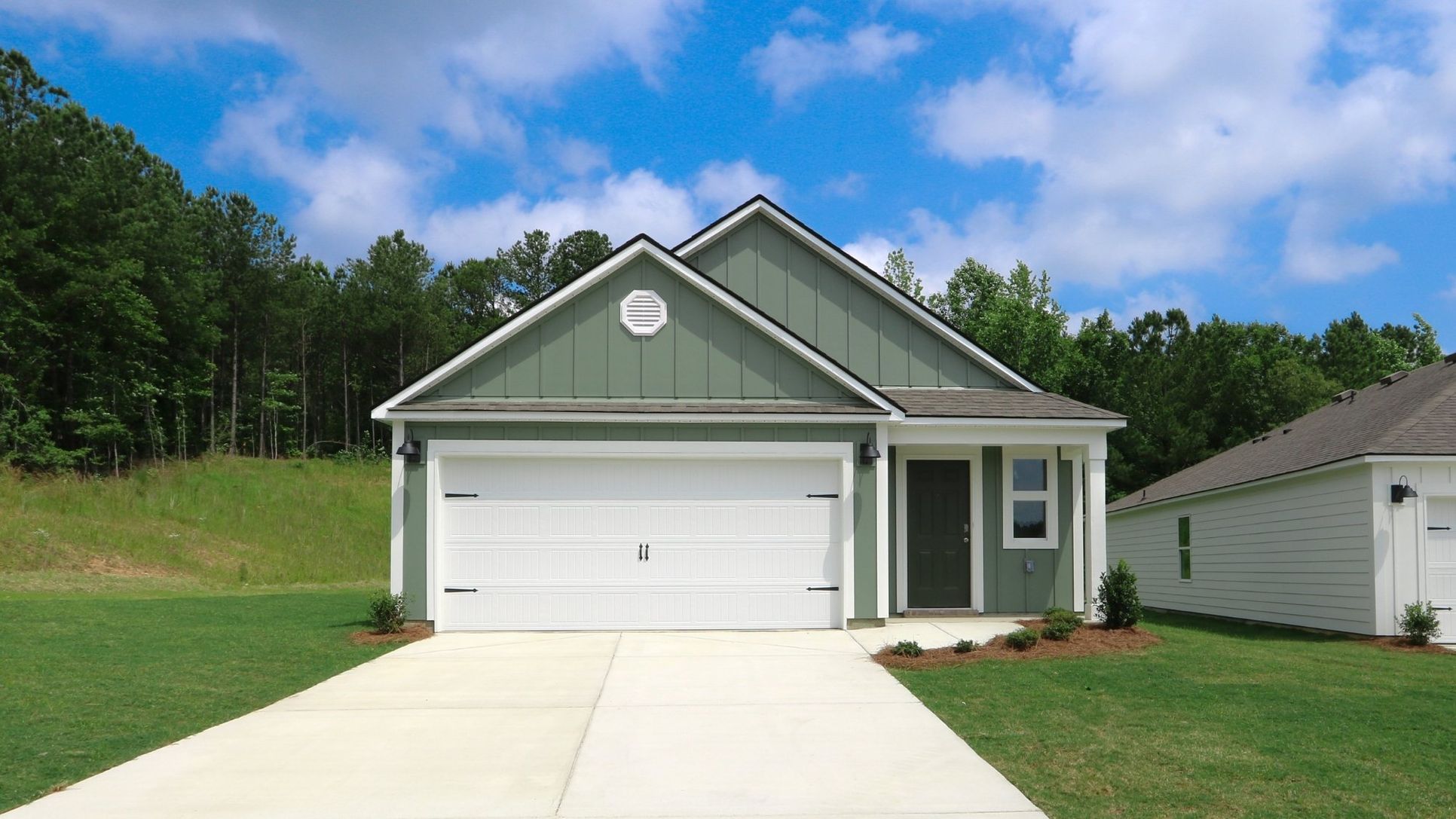 Exterior:Elevation Image 0.