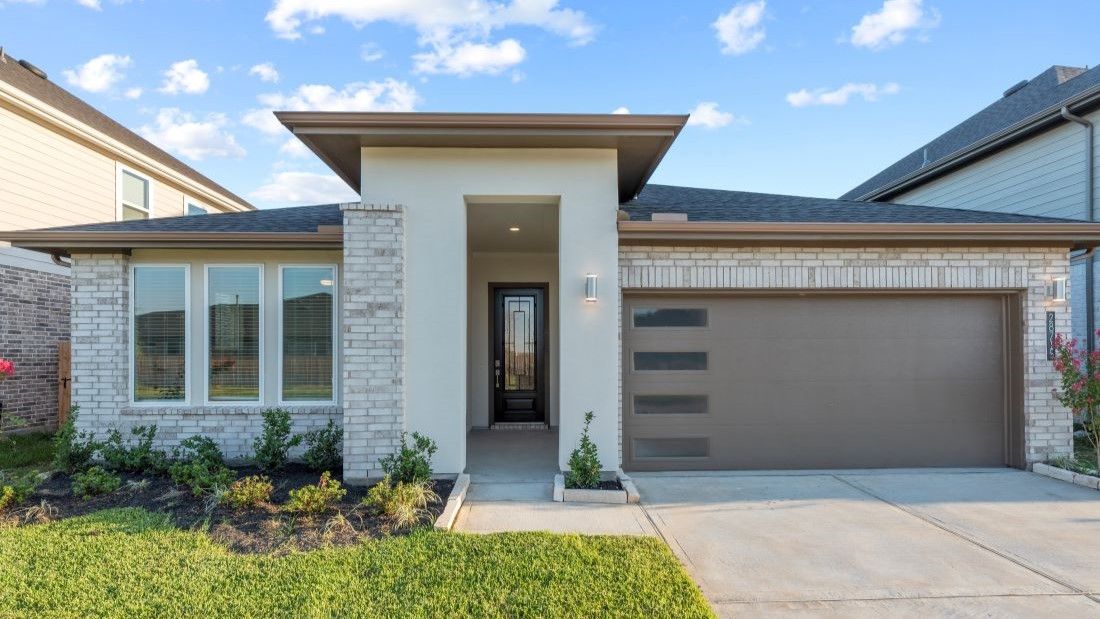 Exterior:Elevation Image 0.