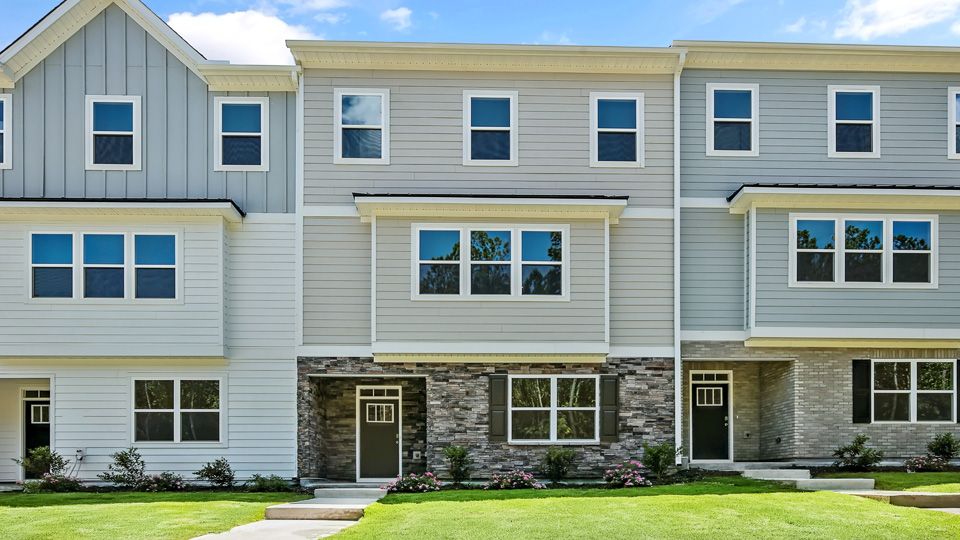 Exterior:Elevation Image 0.