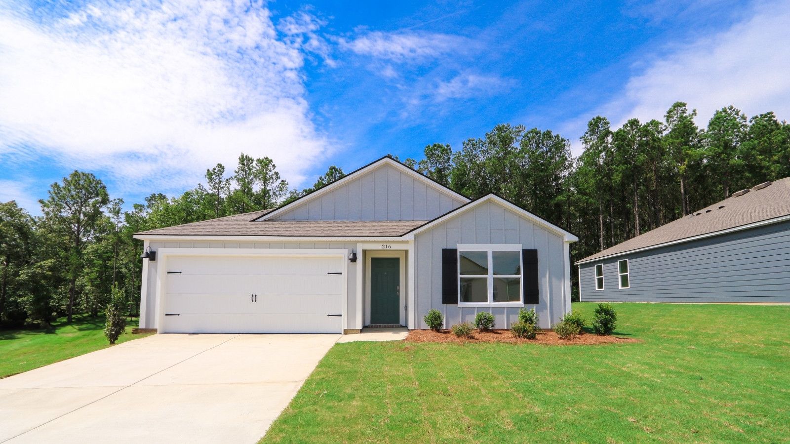 Exterior:Elevation Image 0.