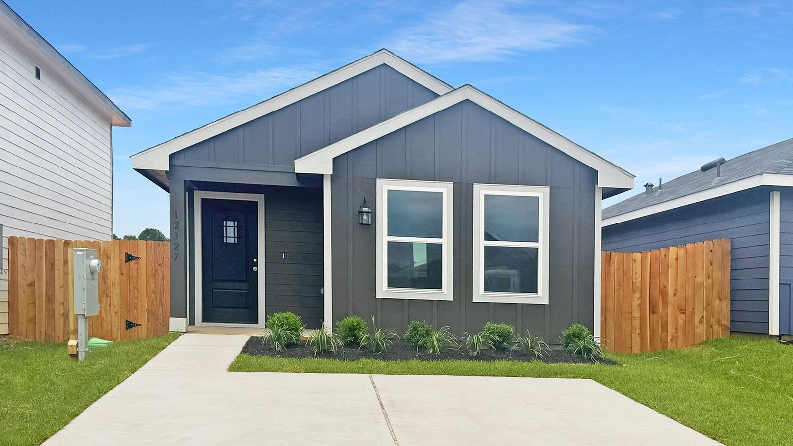 Exterior:Elevation Image 0.