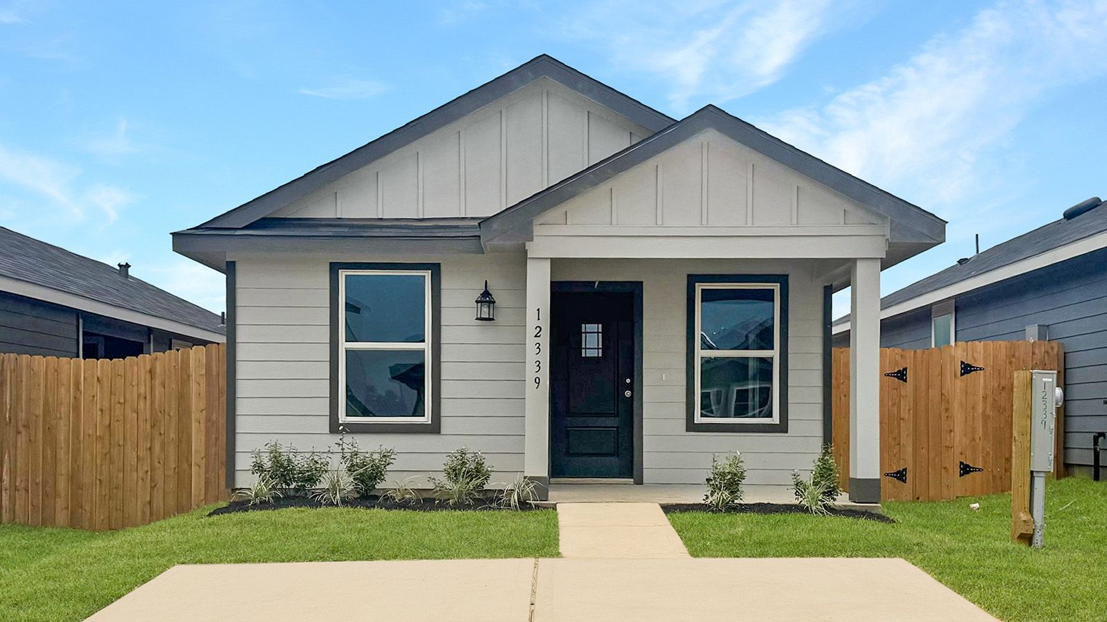 Exterior:Elevation Image 0.