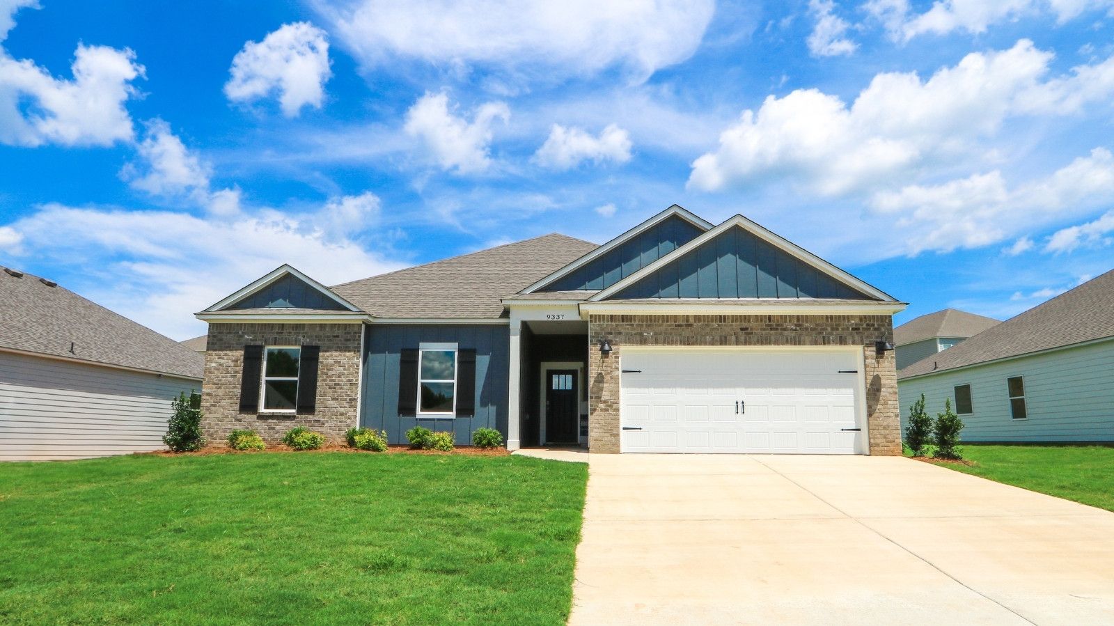 Exterior:Elevation Image 0.