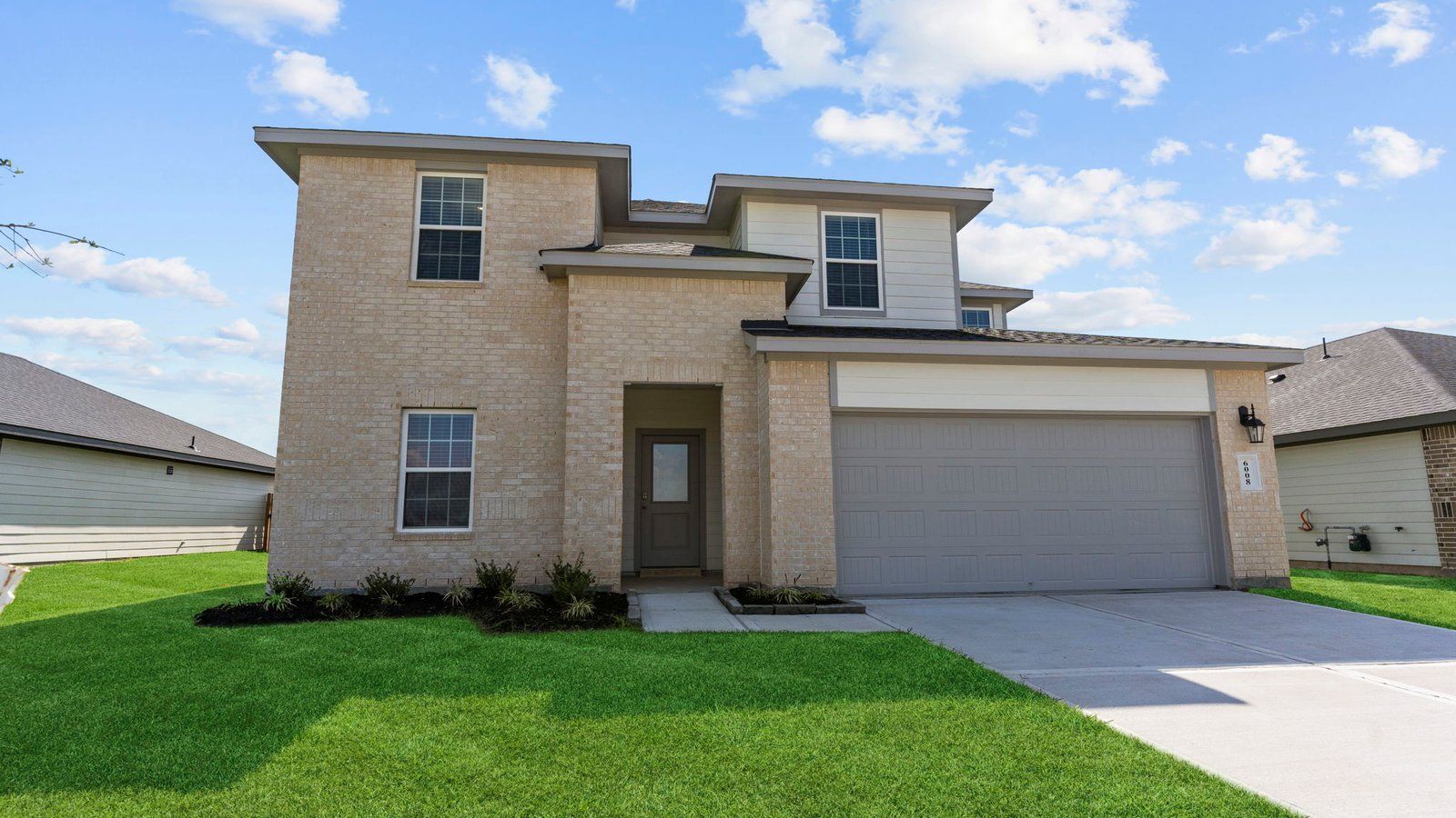 Exterior:Elevation Image 0.