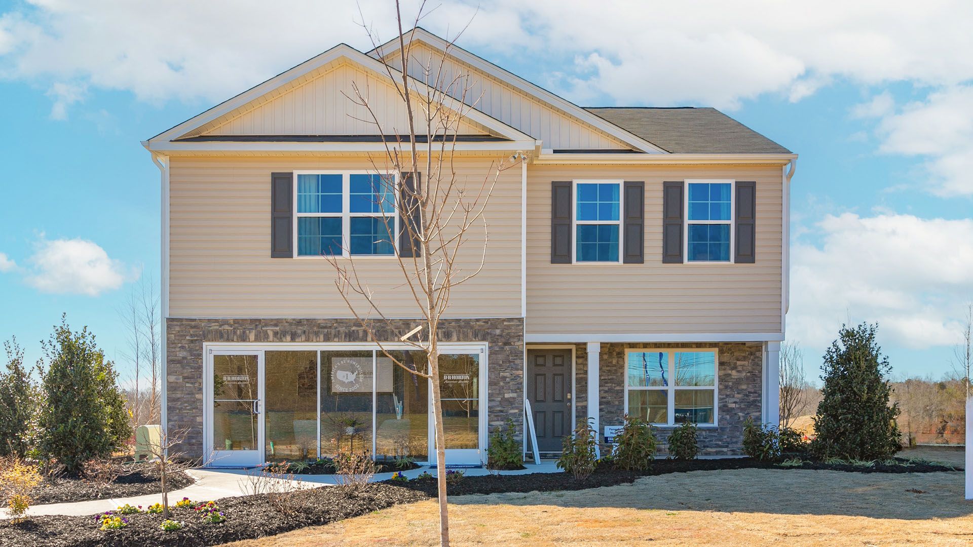 Exterior:Elevation Image 0.