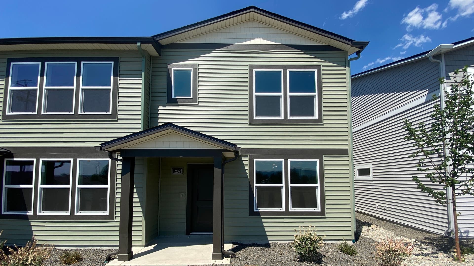 Exterior:Elevation Image 0.