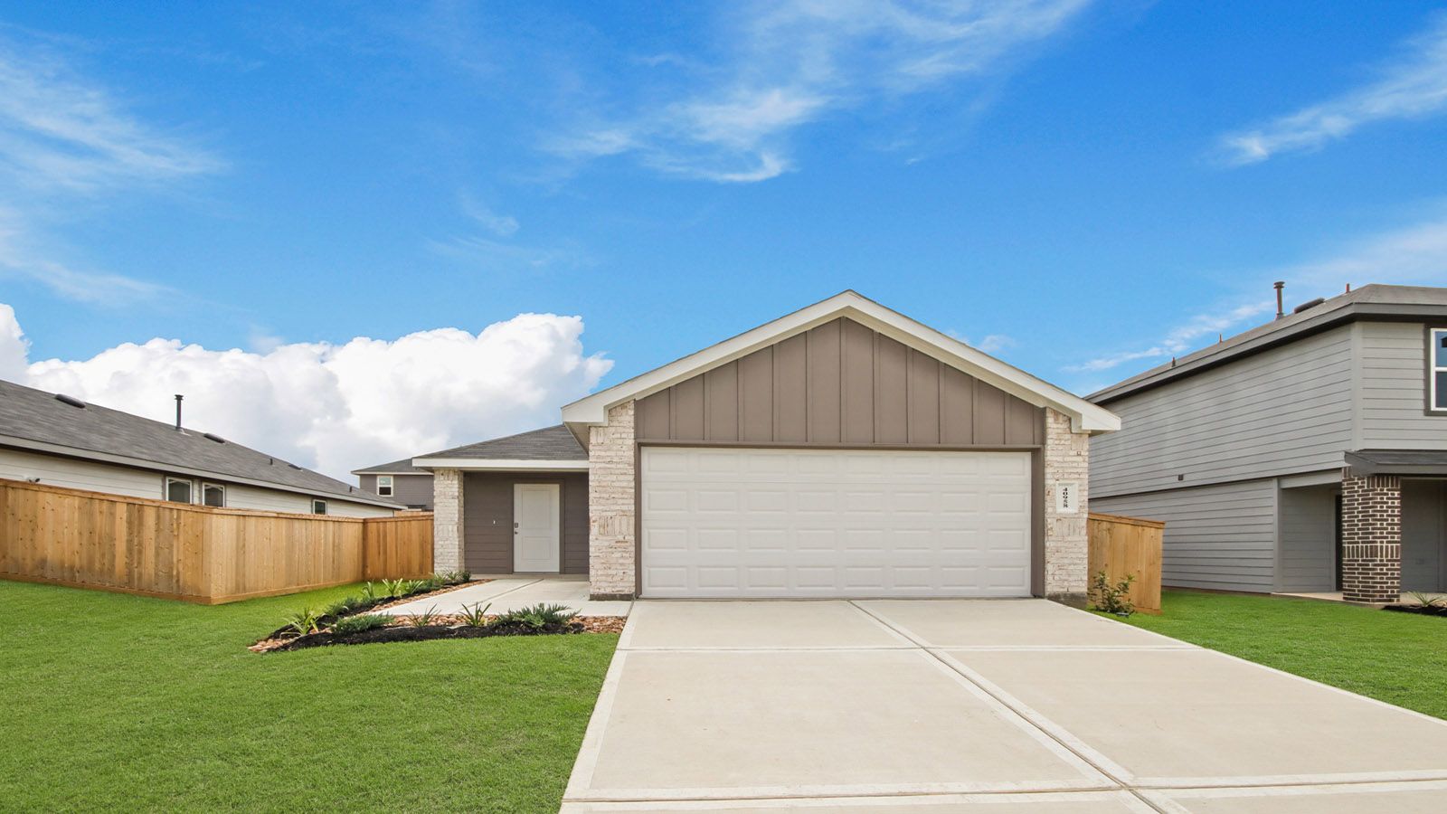Exterior:Elevation Image 0.