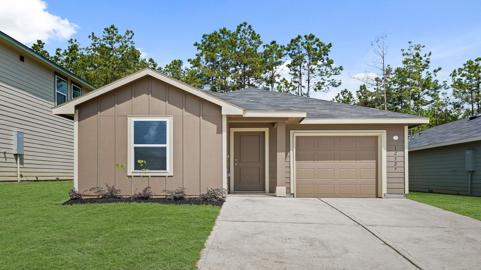 Exterior:Elevation Image 0.